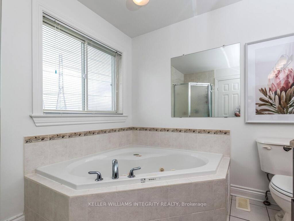 Photo 27 of 72 Castle Glen Crescent, Ottawa, Kanata - Glencairn/Hazeldean — HOMEH