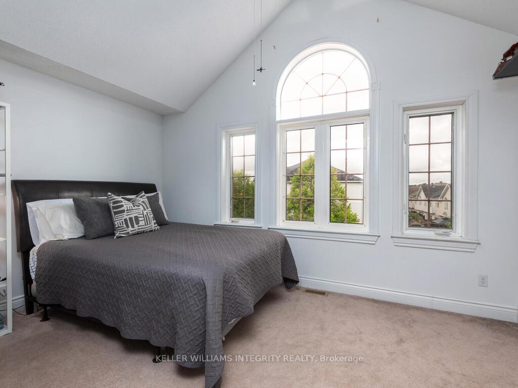 Photo 29 of 72 Castle Glen Crescent, Ottawa, Kanata - Glencairn/Hazeldean — HOMEH