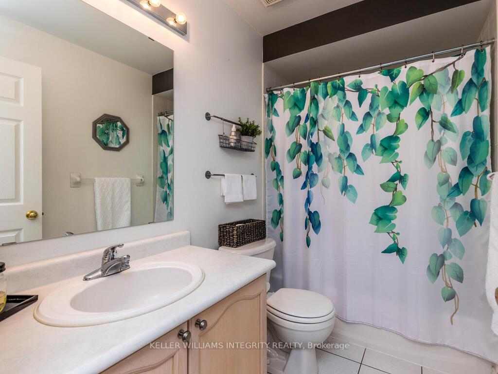 Photo 32 of 72 Castle Glen Crescent, Ottawa, Kanata - Glencairn/Hazeldean — HOMEH