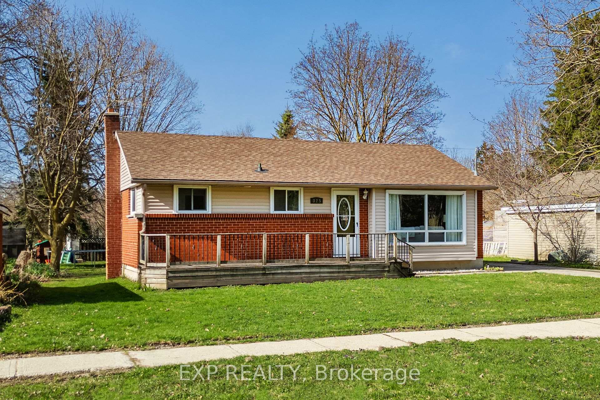 Photo 1 of 325 Boulton Street, Minto — HOMEH