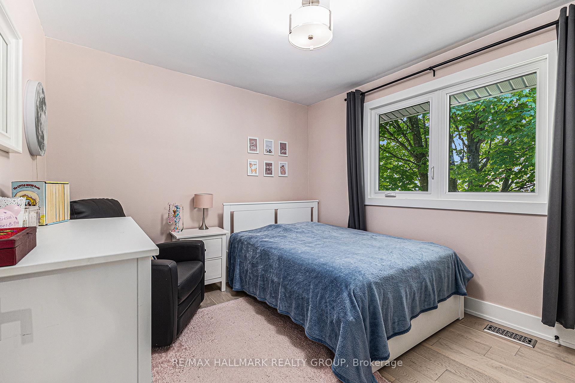Photo 24 of 15 Inuvik Crescent, Ottawa, Kanata - Katimavik — HOMEH