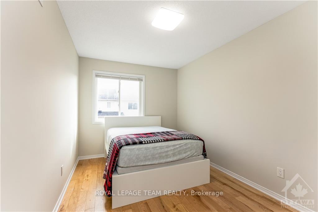 Photo 13 of 964 Klondike Drive, Ottawa, Kanata - Morgan's Grant/South March — HOMEH