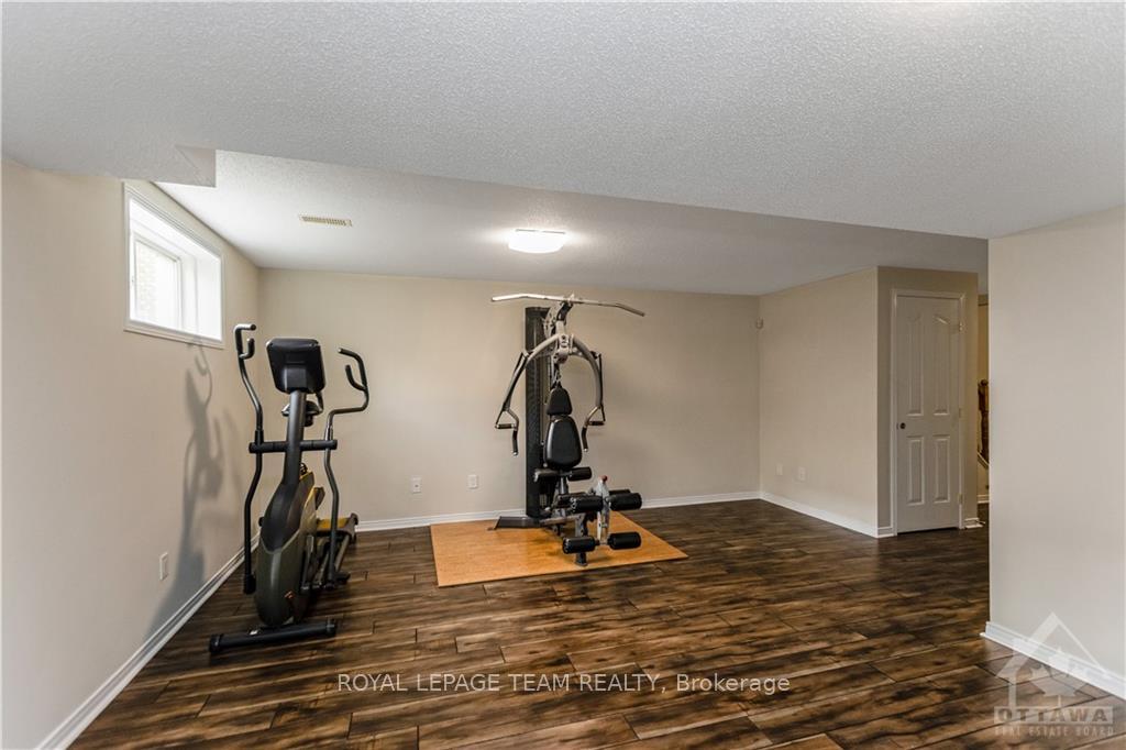 Photo 18 of 964 Klondike Drive, Ottawa, Kanata - Morgan's Grant/South March — HOMEH