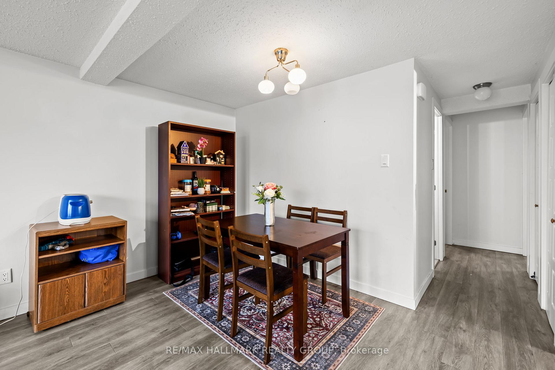 Photo 6 of 135 Glamorgan Drive, Ottawa, Kanata - Glencairn/Hazeldean — HOMEH