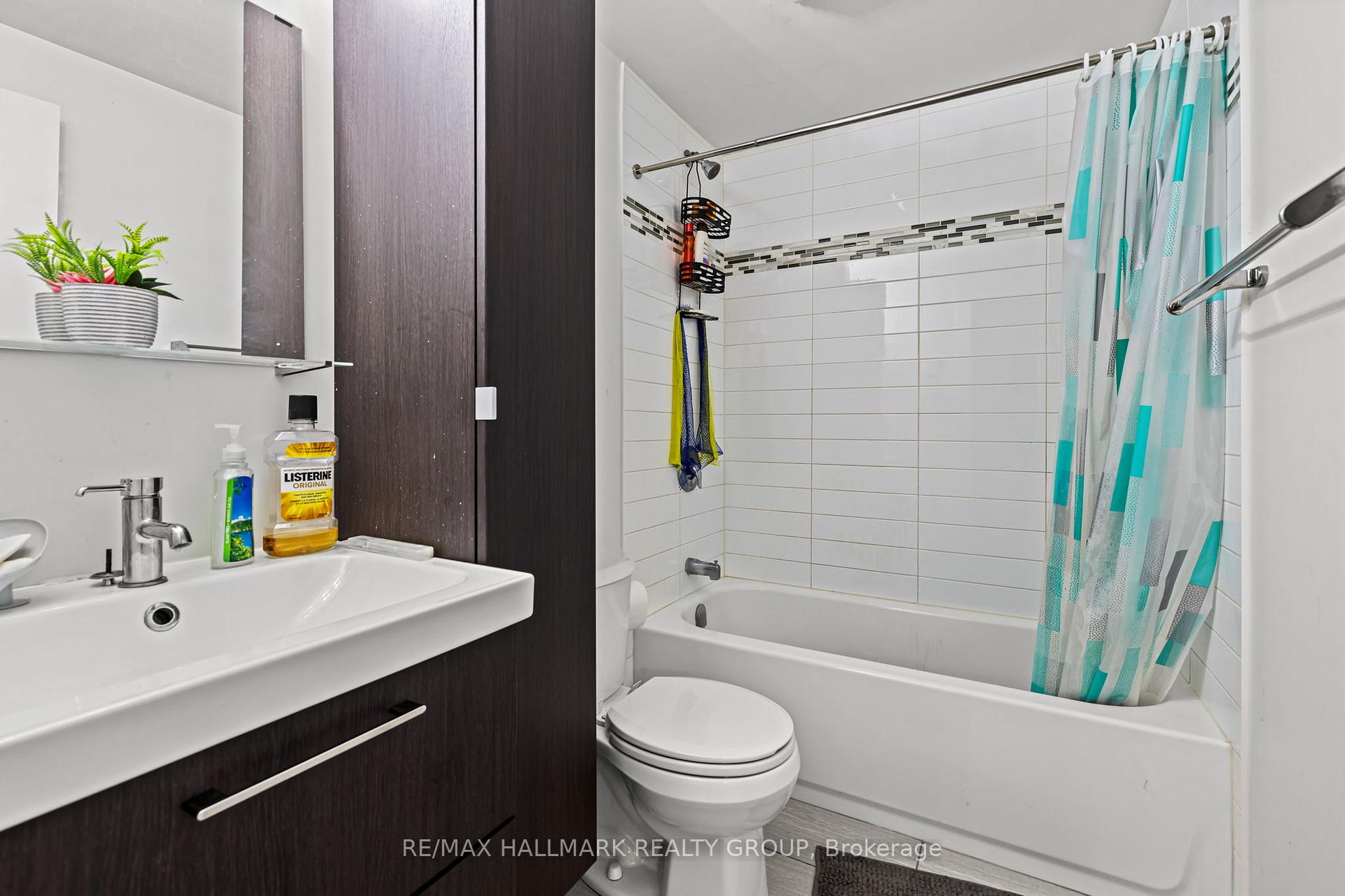 Photo 12 of 135 Glamorgan Drive, Ottawa, Kanata - Glencairn/Hazeldean — HOMEH
