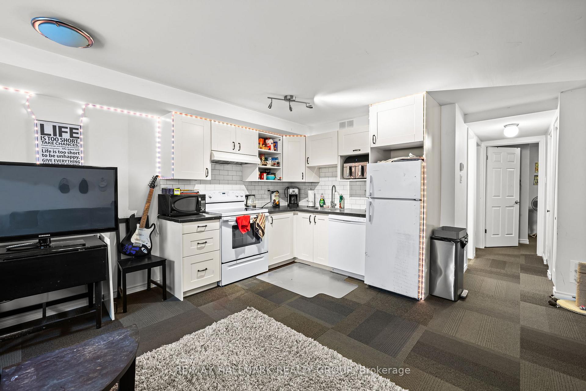 Photo 19 of 135 Glamorgan Drive, Ottawa, Kanata - Glencairn/Hazeldean — HOMEH