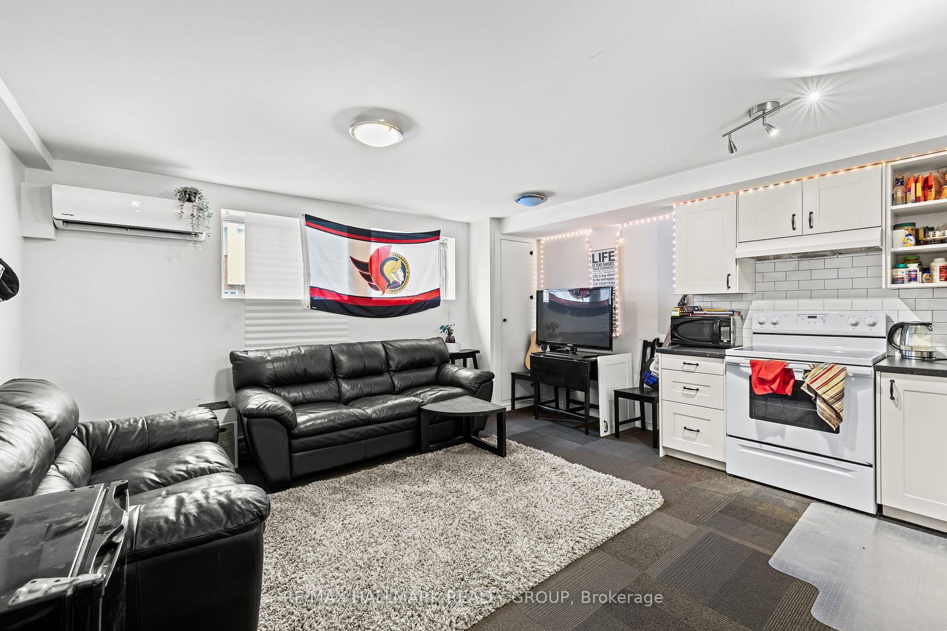 Photo 20 of 135 Glamorgan Drive, Ottawa, Kanata - Glencairn/Hazeldean — HOMEH