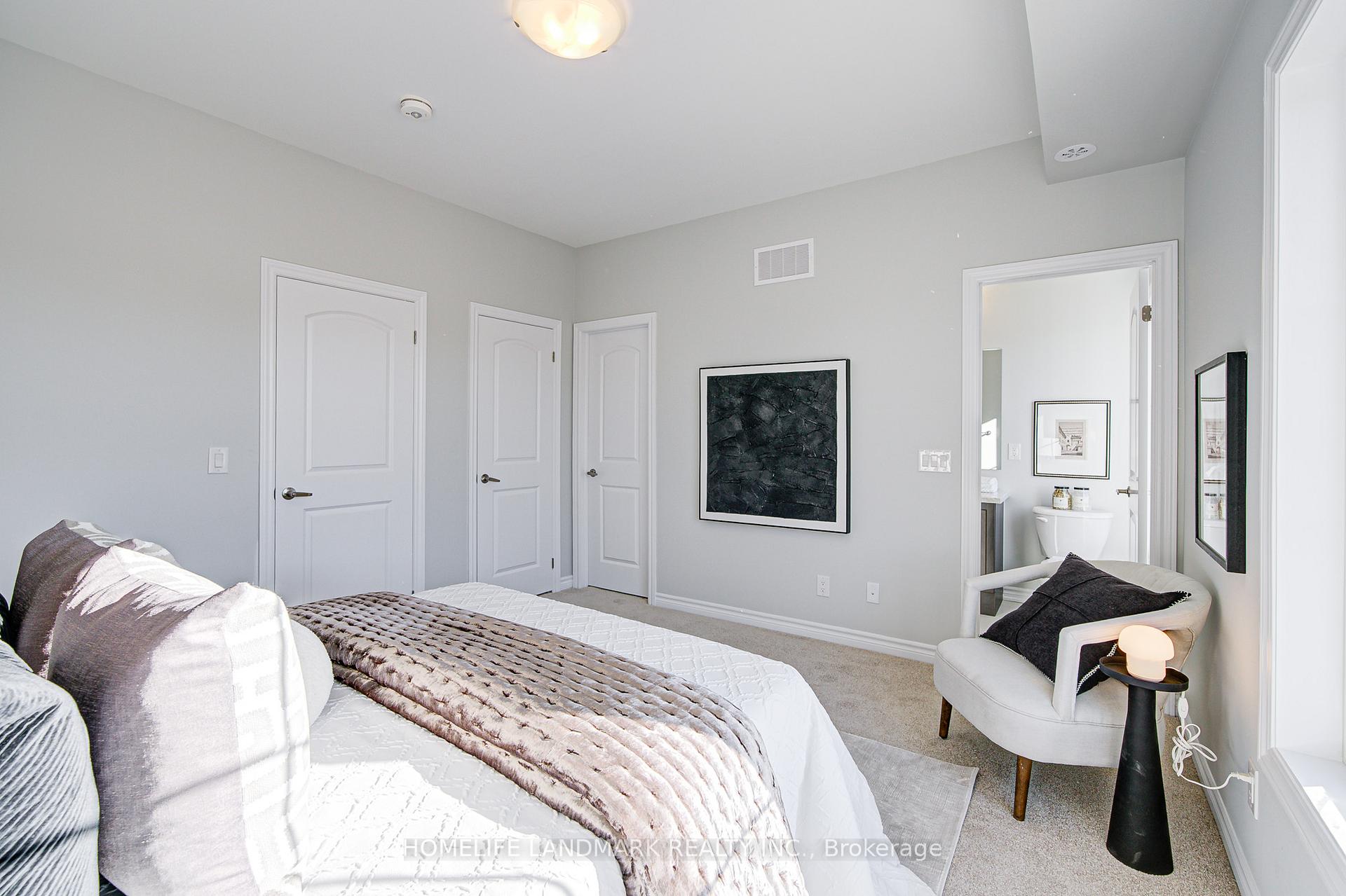 Photo 22 of 49 York downs Boulevard, Markham, Angus Glen — HOMEH