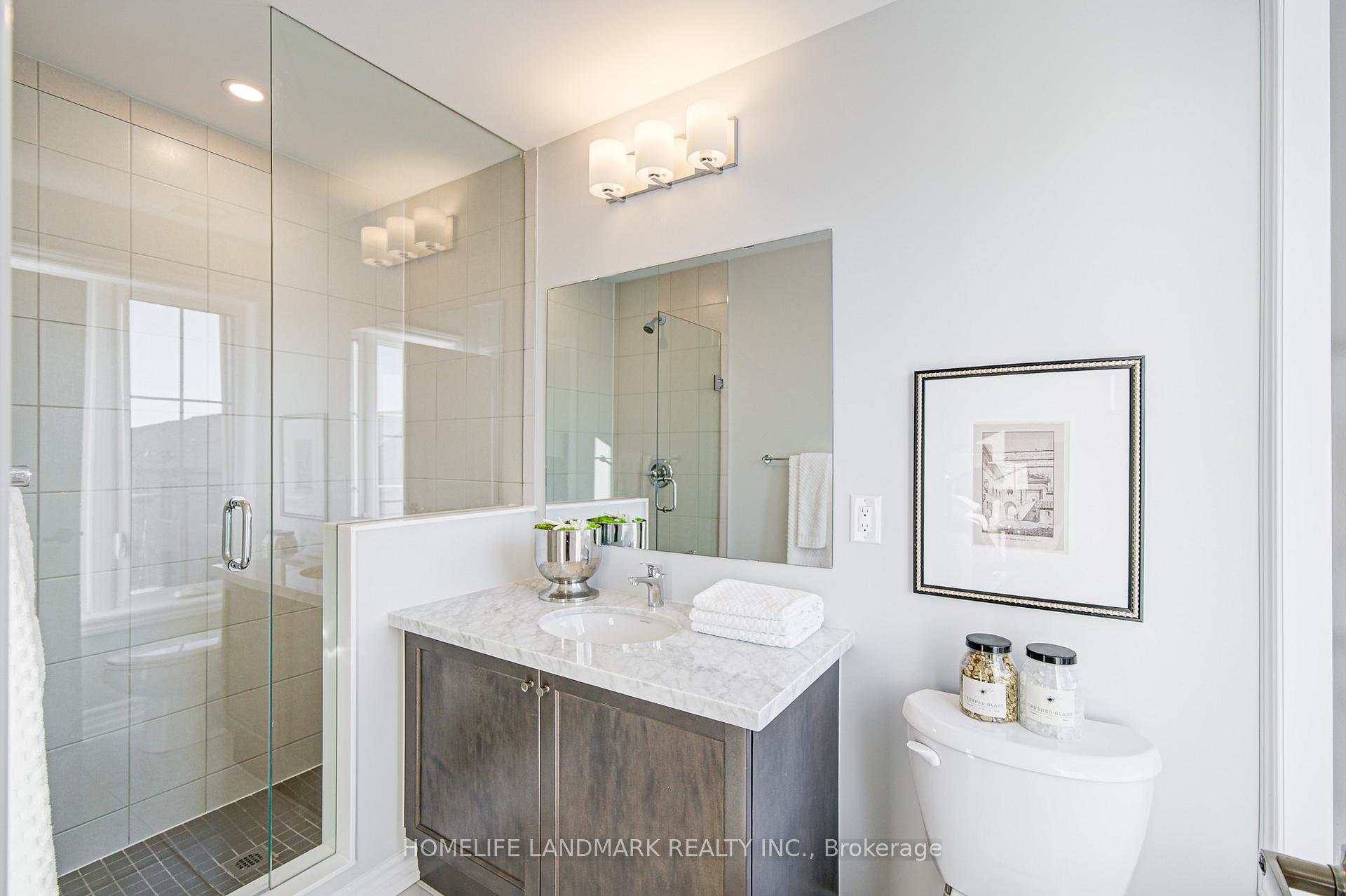 Photo 24 of 49 York downs Boulevard, Markham, Angus Glen — HOMEH