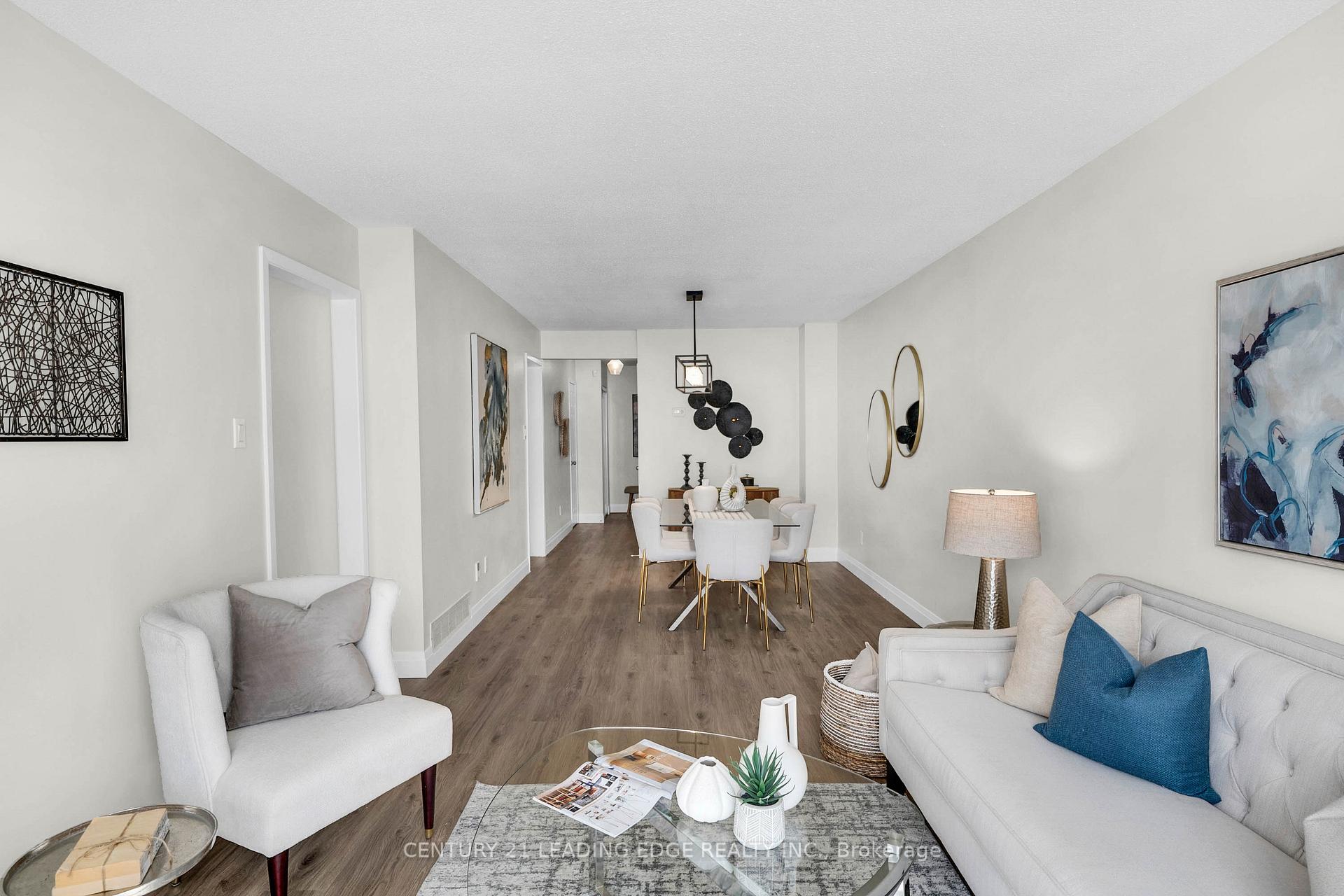 Photo 6 of 39 Lavron Court, Markham, Middlefield — HOMEH