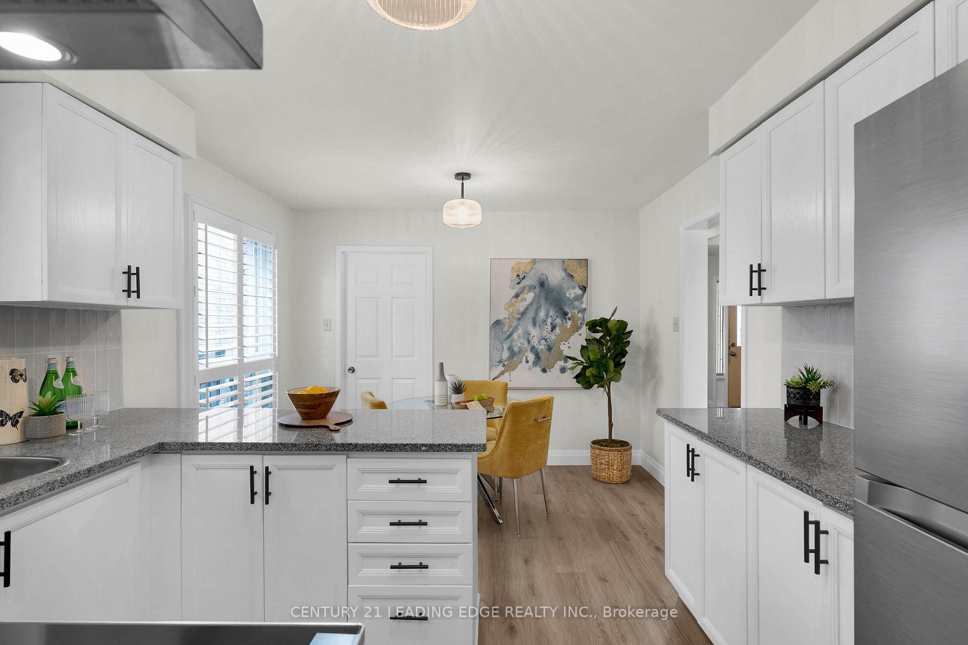 Photo 11 of 39 Lavron Court, Markham, Middlefield — HOMEH