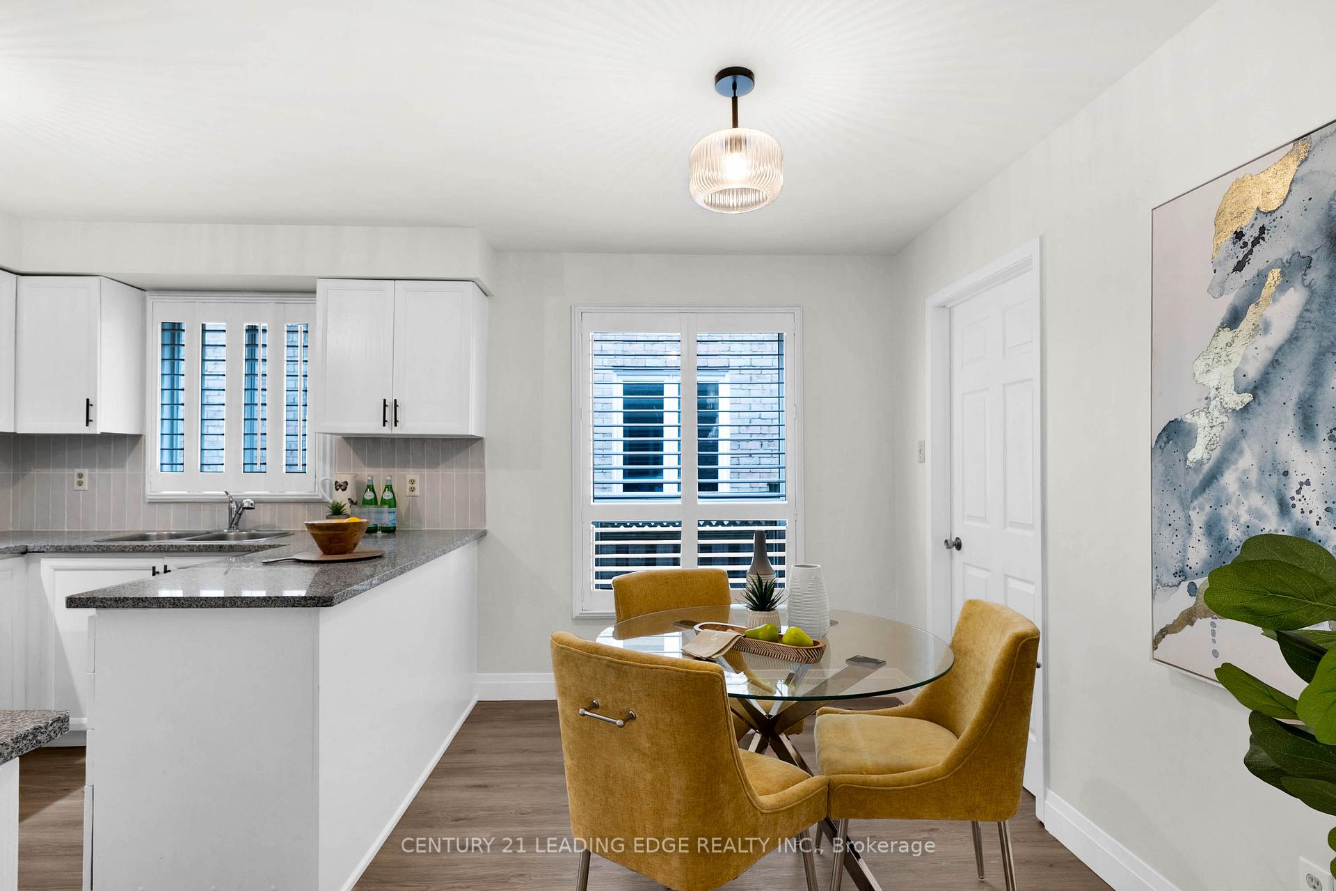 Photo 13 of 39 Lavron Court, Markham, Middlefield — HOMEH