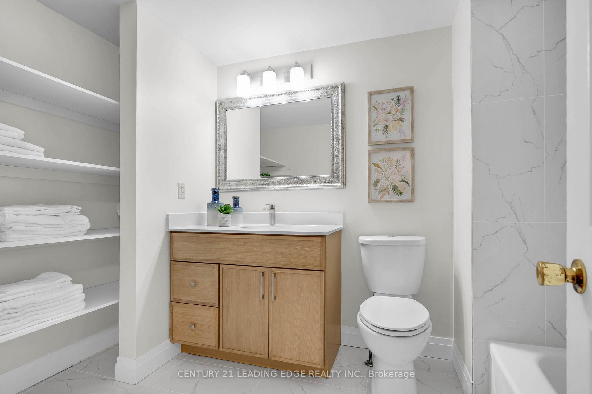 Photo 21 of 39 Lavron Court, Markham, Middlefield — HOMEH