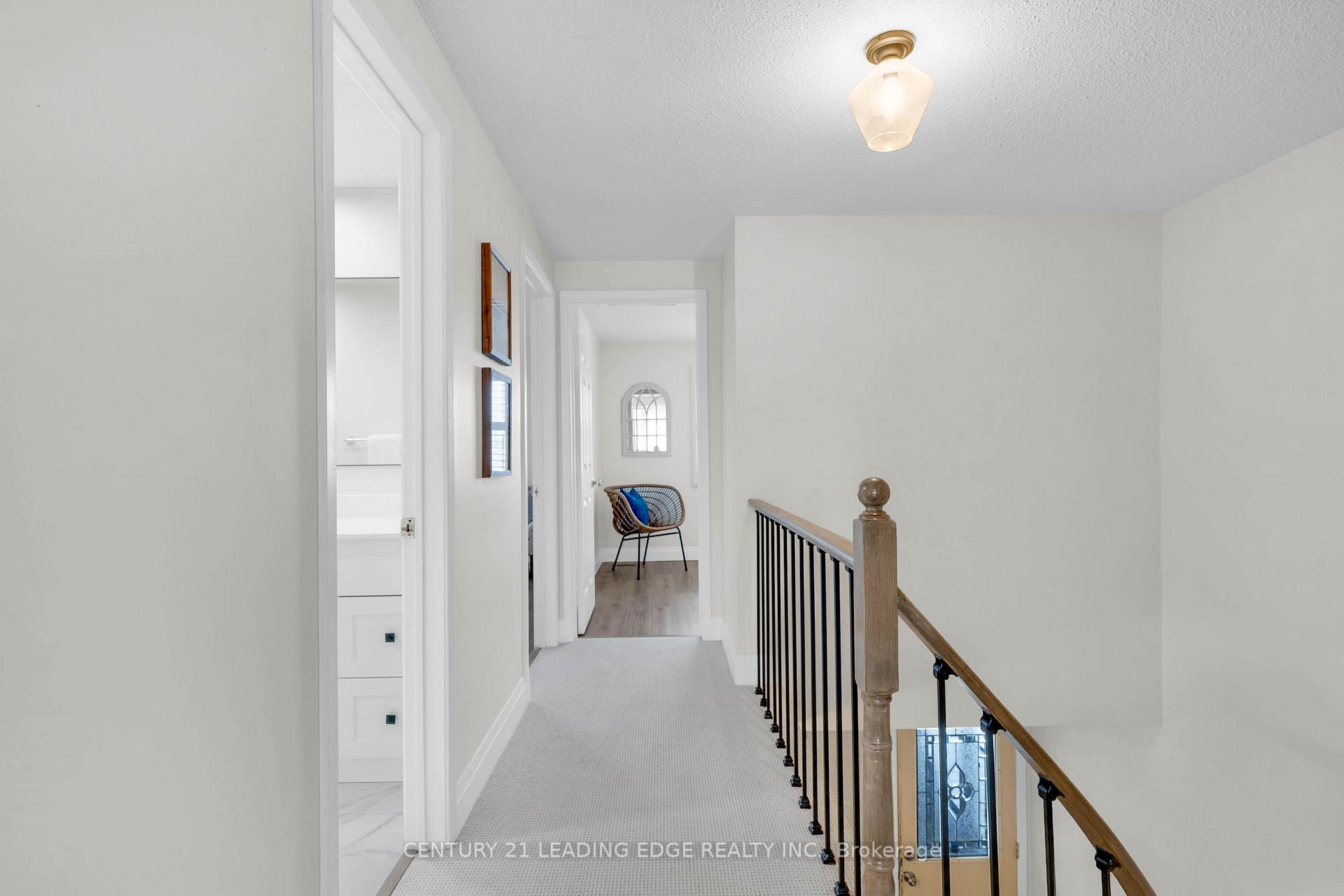 Photo 29 of 39 Lavron Court, Markham, Middlefield — HOMEH
