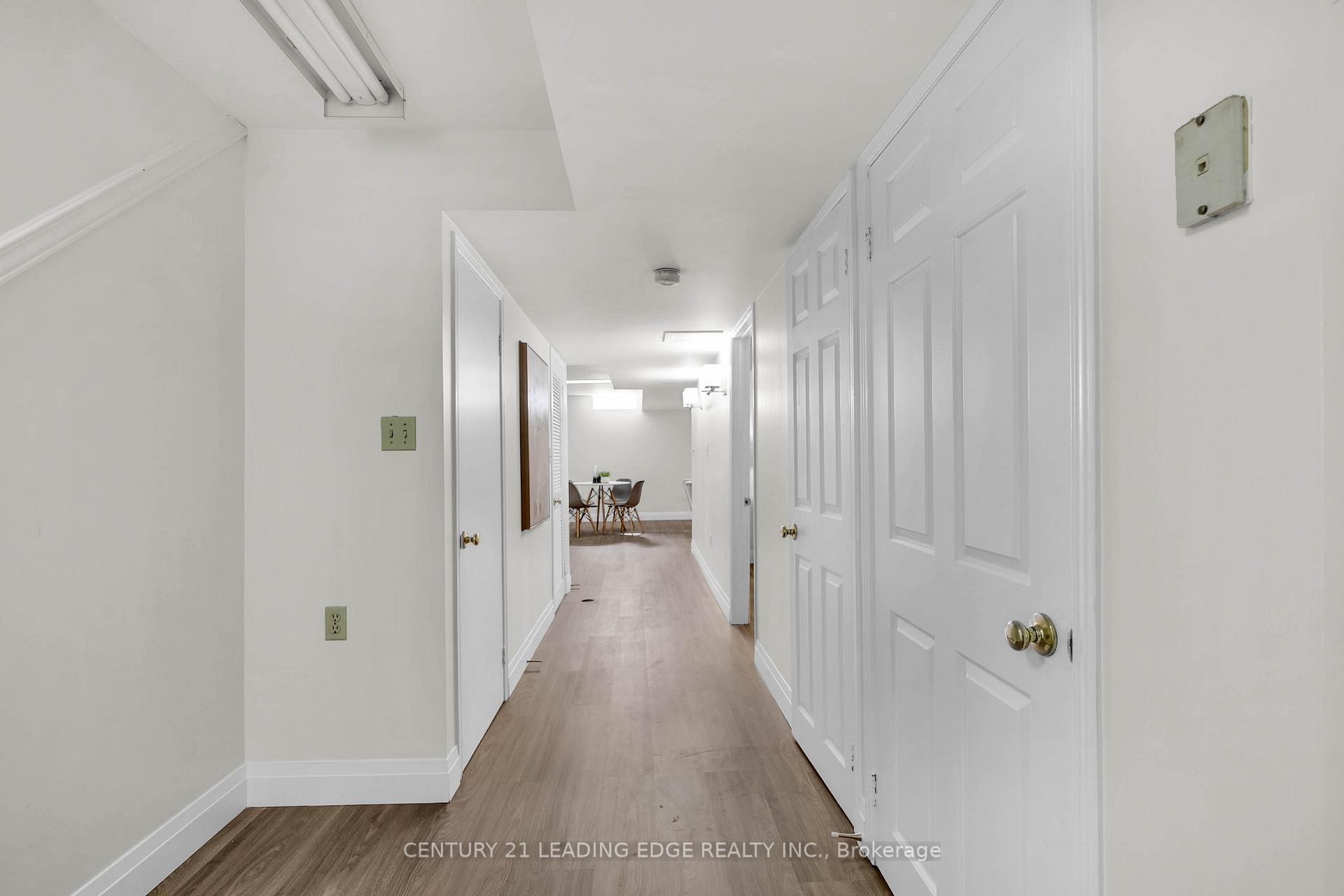 Photo 30 of 39 Lavron Court, Markham, Middlefield — HOMEH