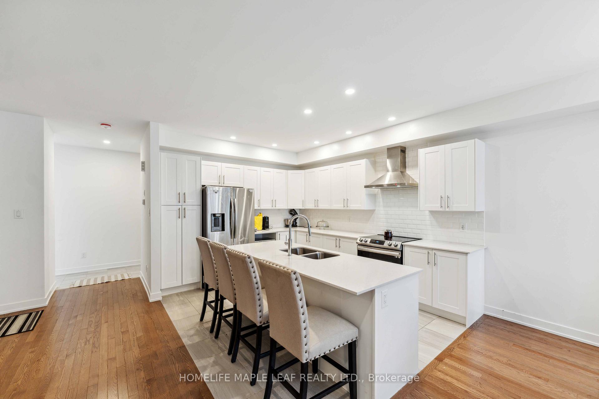Photo 11 of 354 Monticello Avenue, Ottawa, Kanata - Emerald Meadows/Trailwest — HOMEH