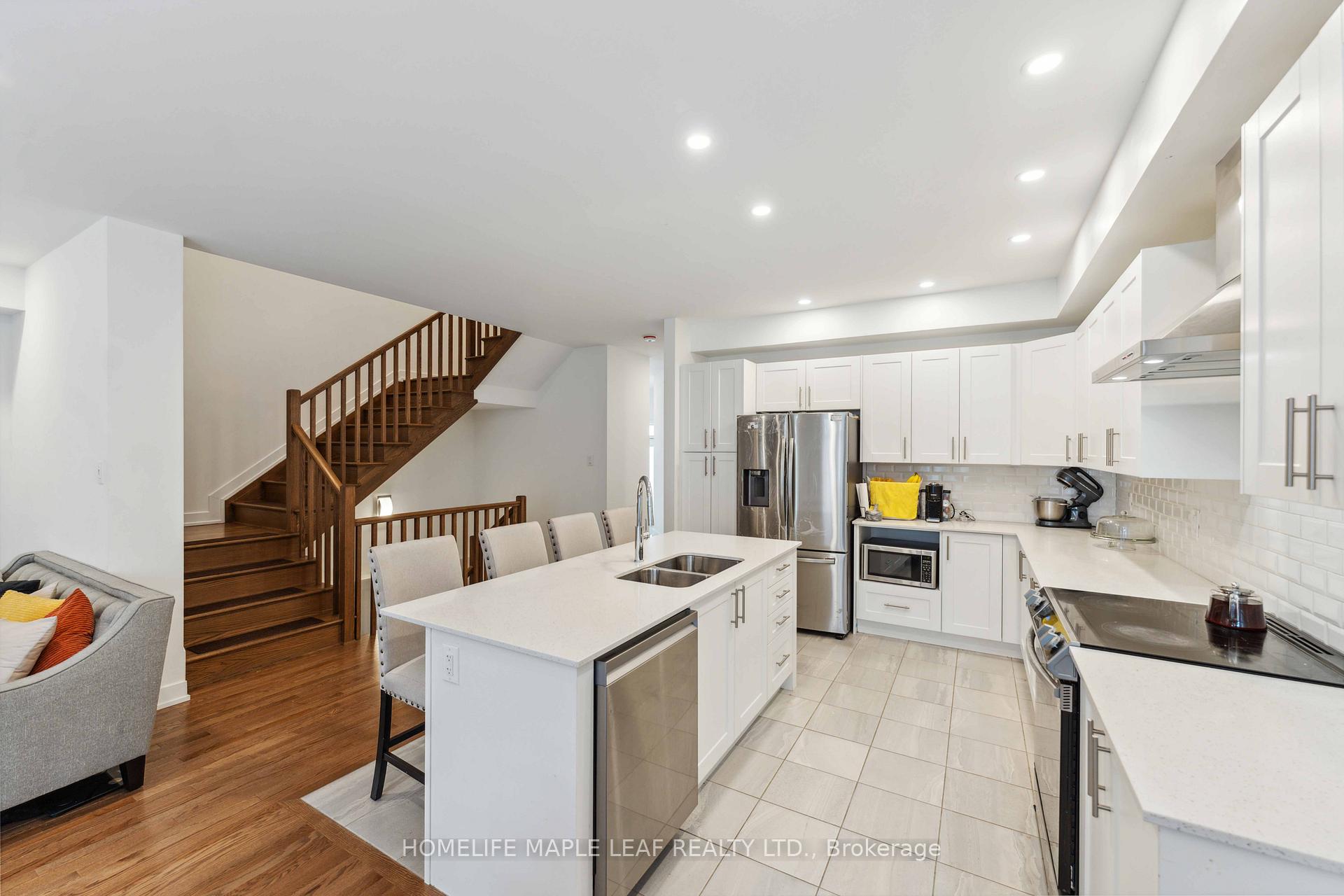 Photo 16 of 354 Monticello Avenue, Ottawa, Kanata - Emerald Meadows/Trailwest — HOMEH
