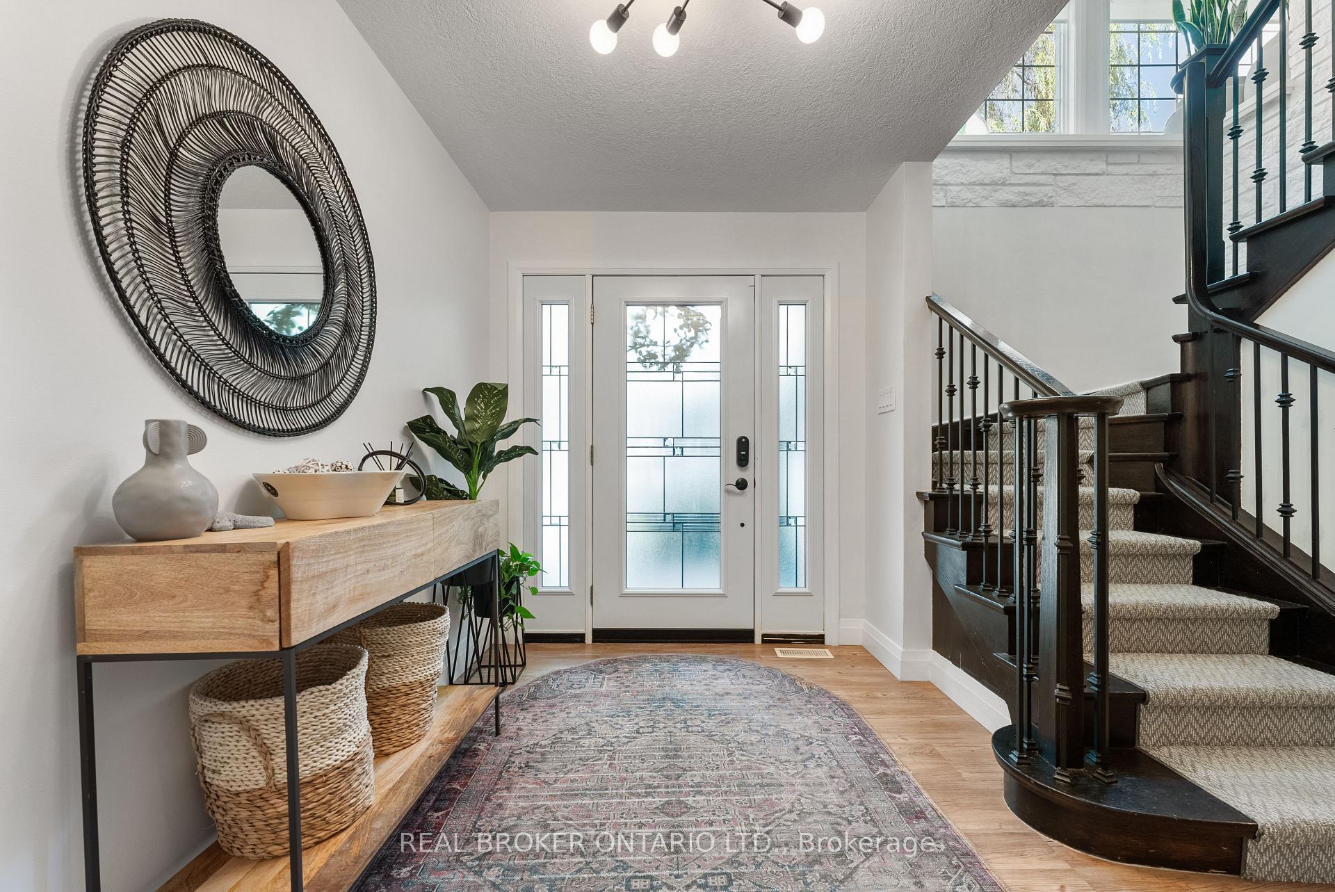 Photo 4 of 15 Grand Hill Drive, Kitchener — HOMEH