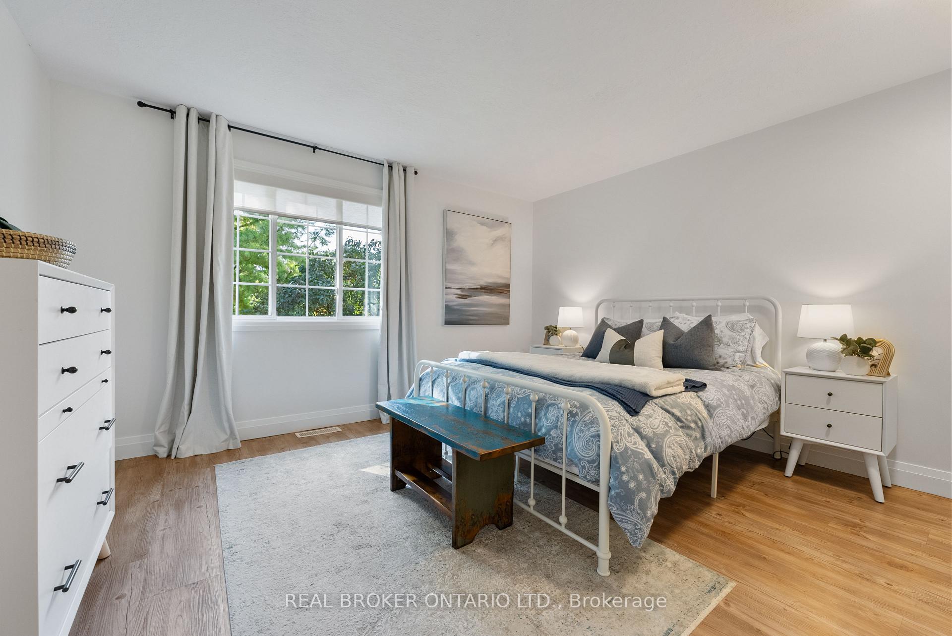 Photo 18 of 15 Grand Hill Drive, Kitchener — HOMEH