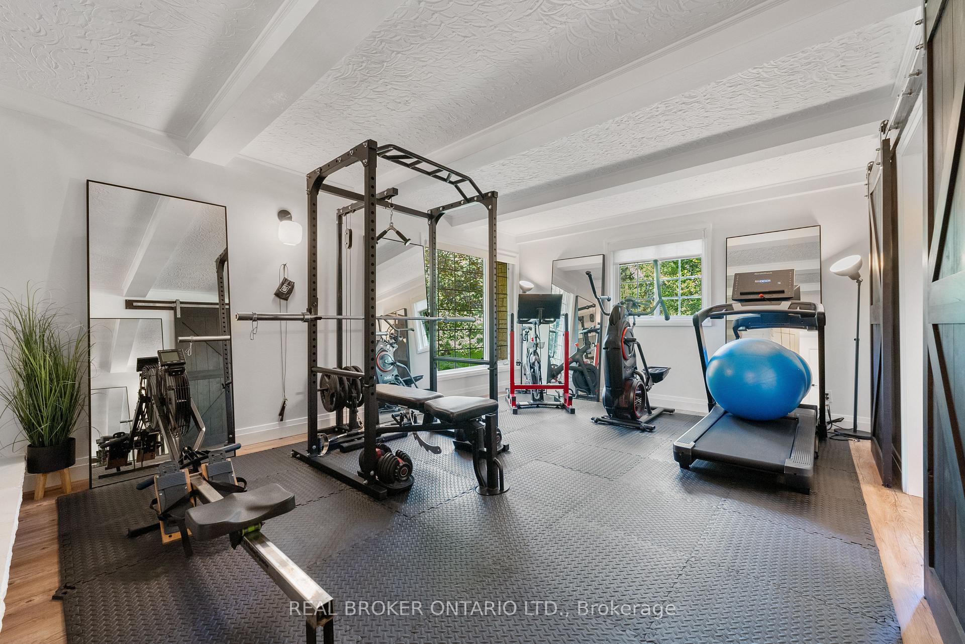 Photo 24 of 15 Grand Hill Drive, Kitchener — HOMEH