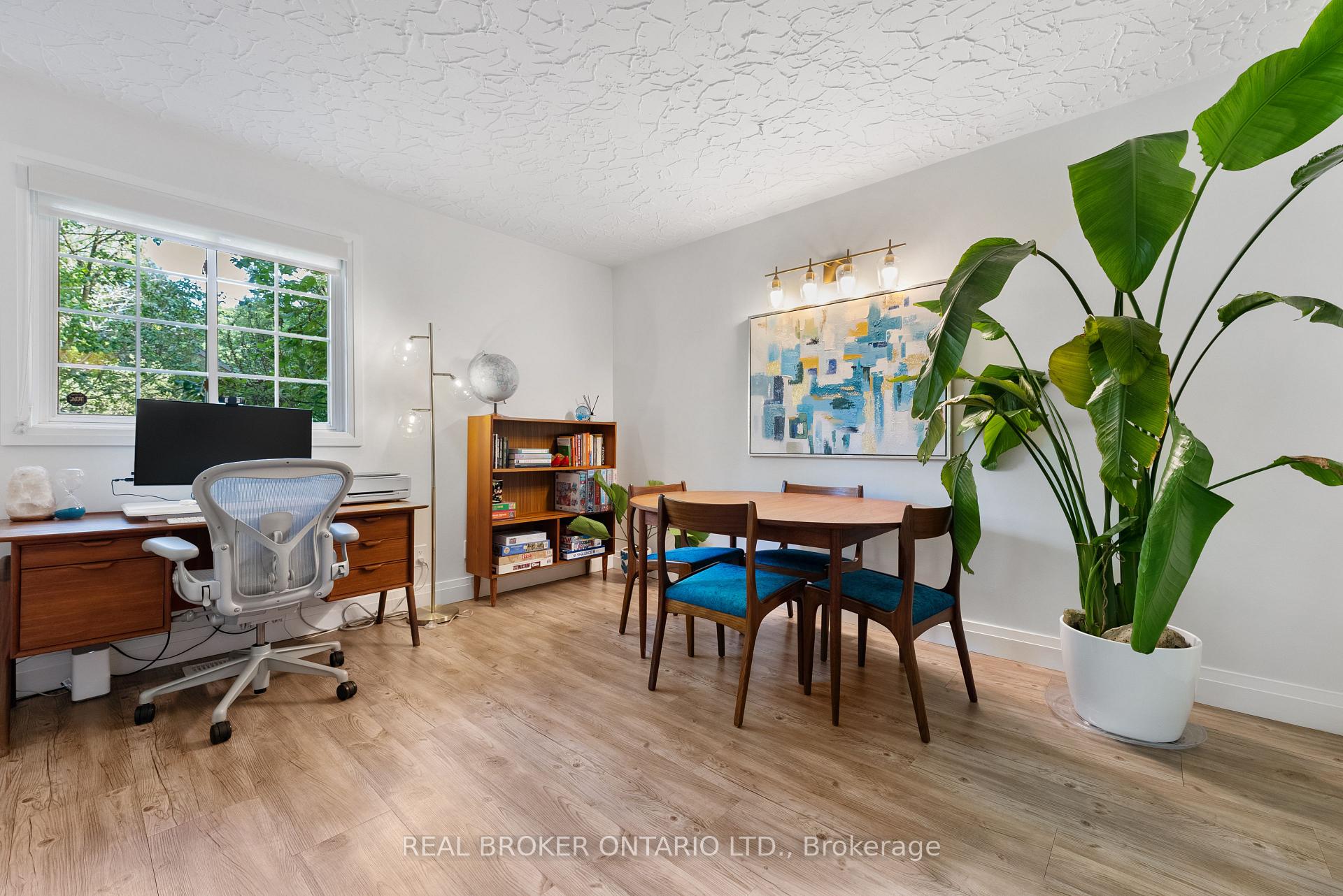 Photo 26 of 15 Grand Hill Drive, Kitchener — HOMEH