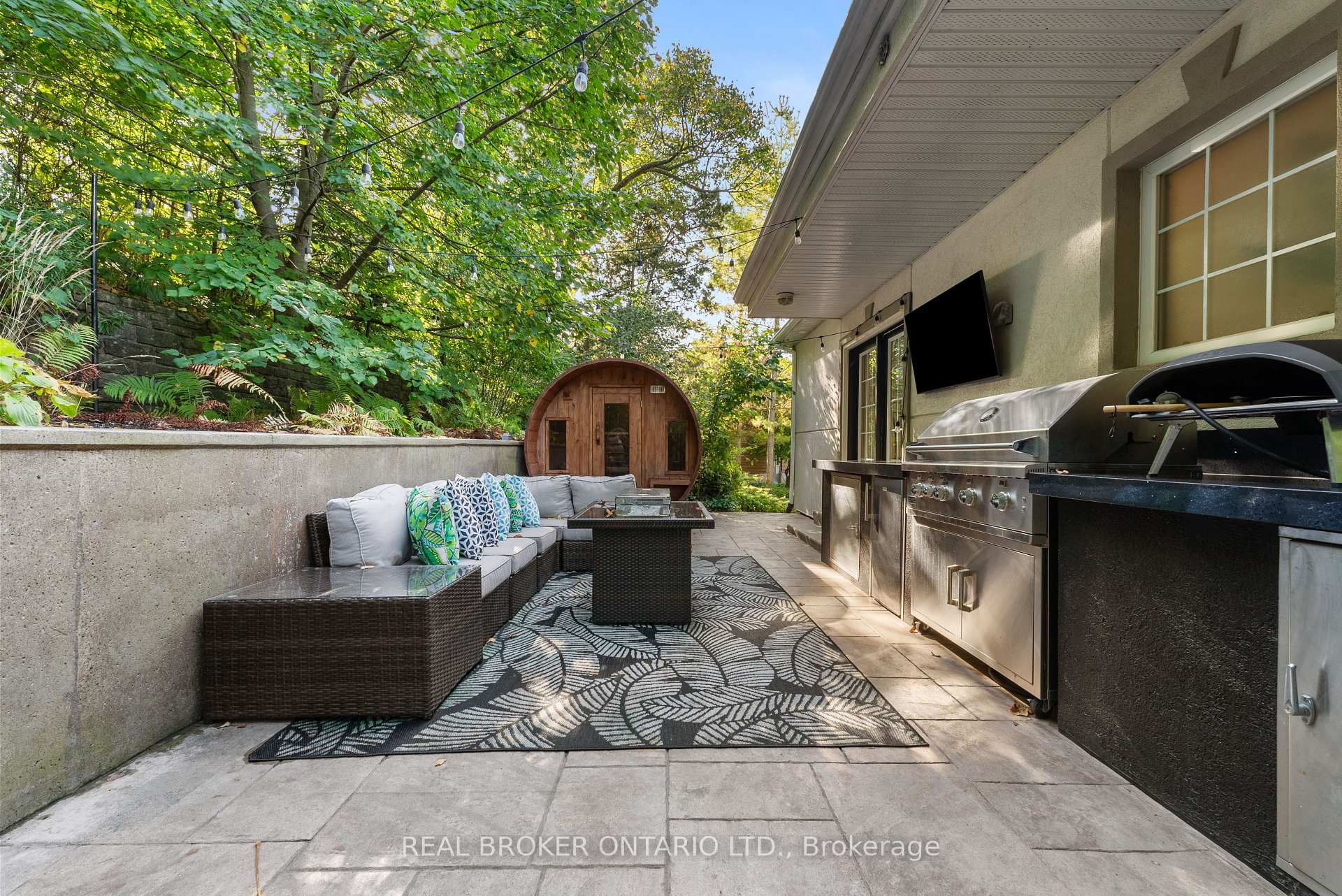 Photo 31 of 15 Grand Hill Drive, Kitchener — HOMEH