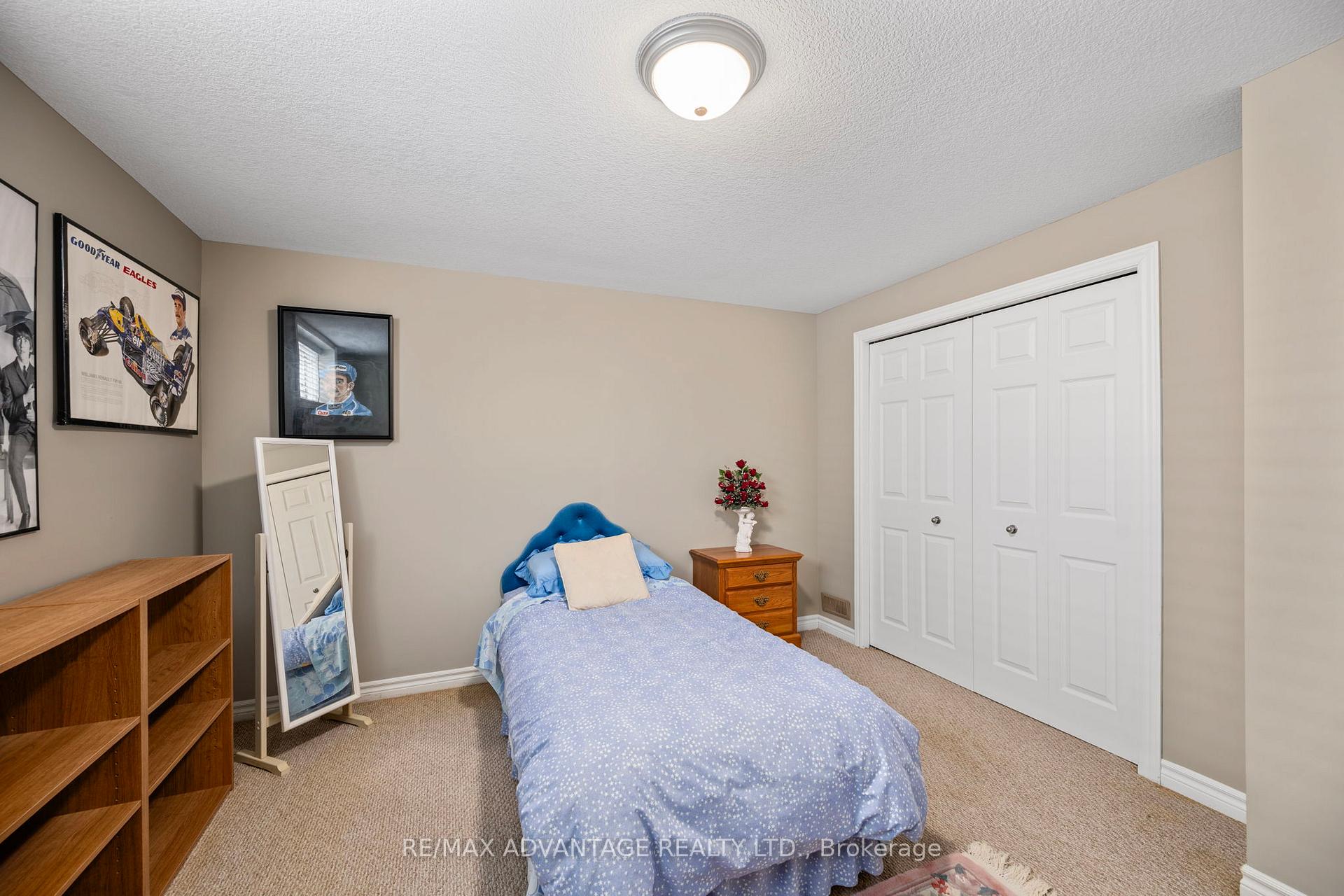 Photo 25 of 10 Stonefield Gate, Middlesex Centre, Ilderton — HOMEH