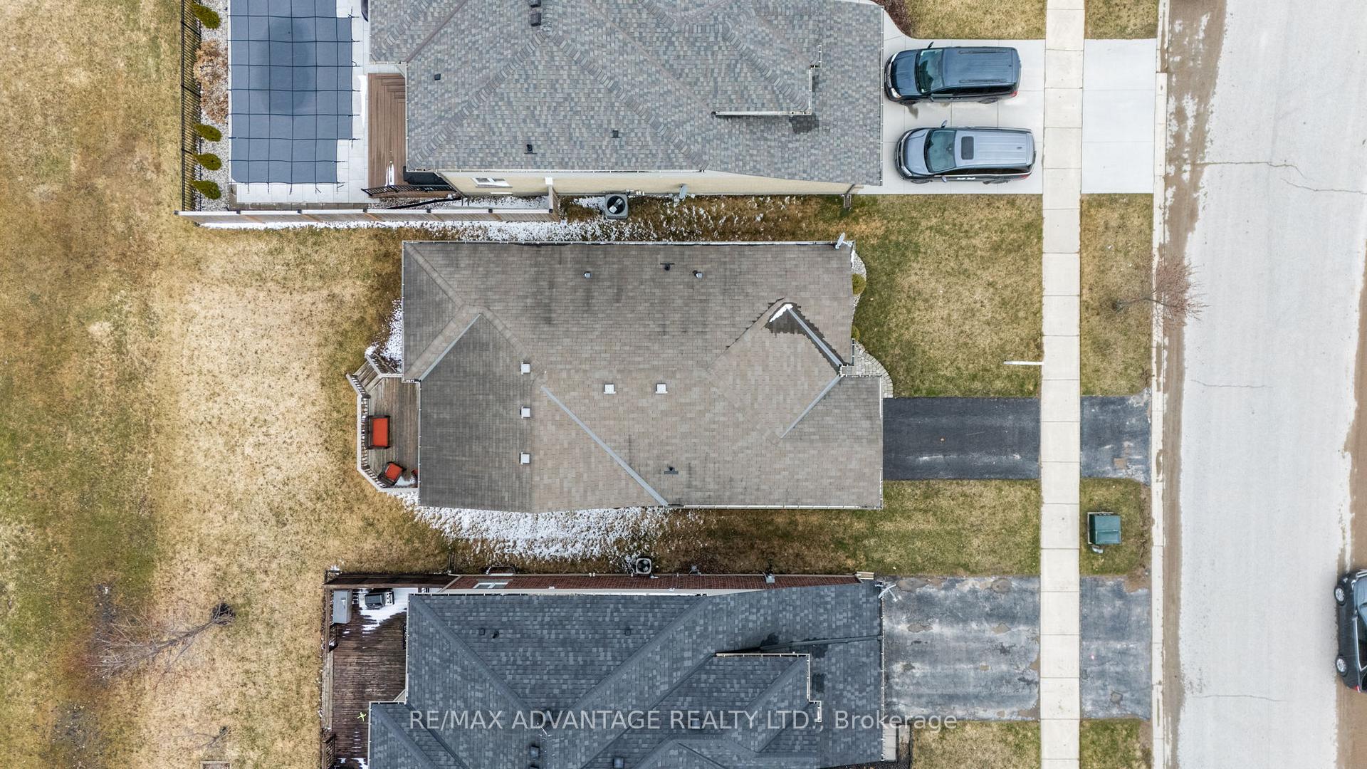 Photo 39 of 10 Stonefield Gate, Middlesex Centre, Ilderton — HOMEH