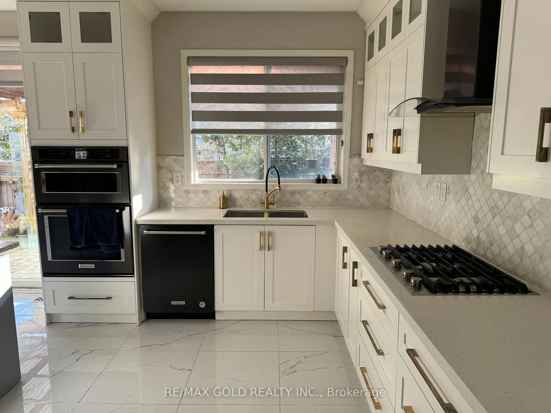 Photo 9 of 986 Ferguson Drive, Milton, Beaty — HOMEH