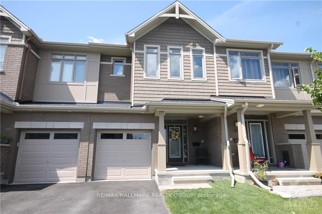 Photo 1 of 223 Overberg Way, Ottawa, Kanata - Emerald Meadows/Trailwest — HOMEH