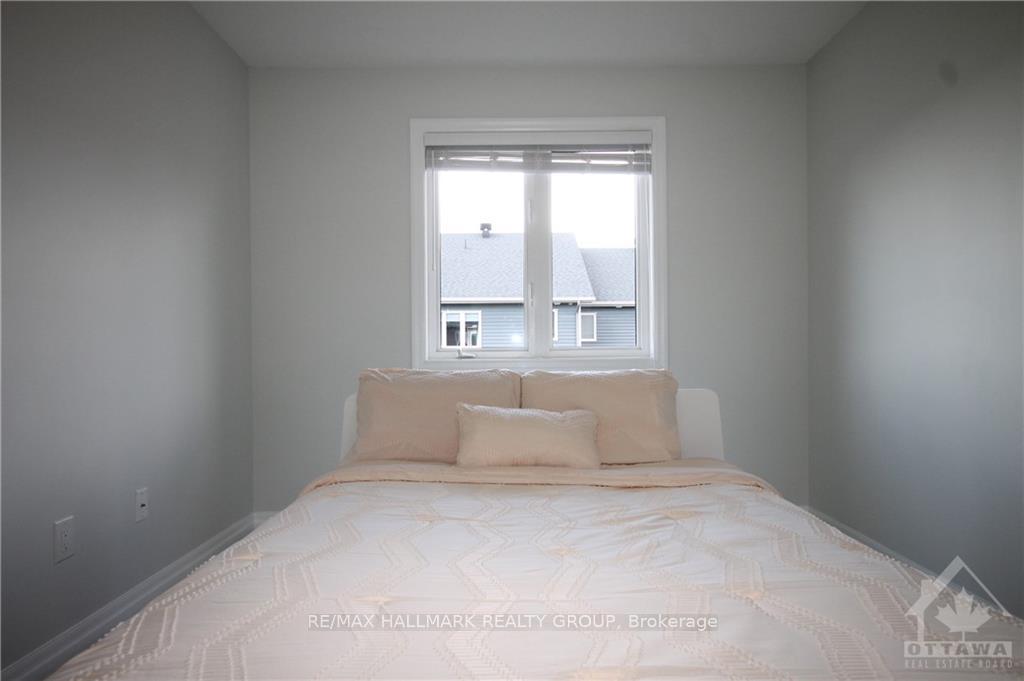 Photo 15 of 223 Overberg Way, Ottawa, Kanata - Emerald Meadows/Trailwest — HOMEH