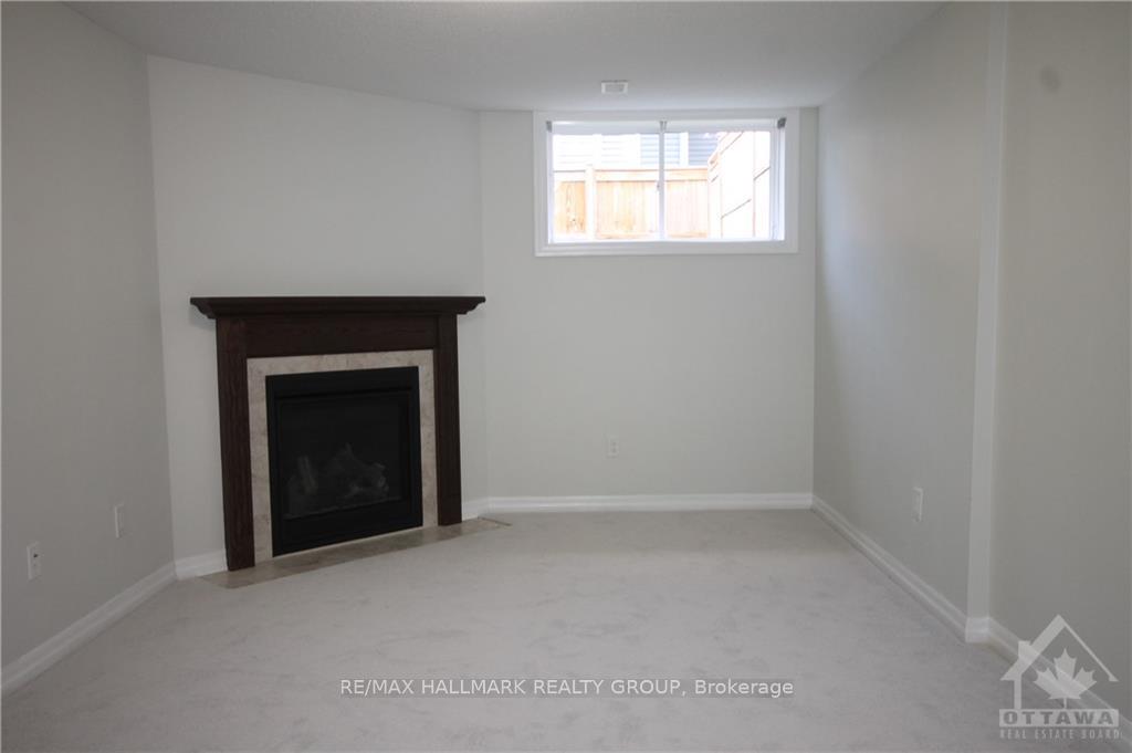 Photo 22 of 223 Overberg Way, Ottawa, Kanata - Emerald Meadows/Trailwest — HOMEH