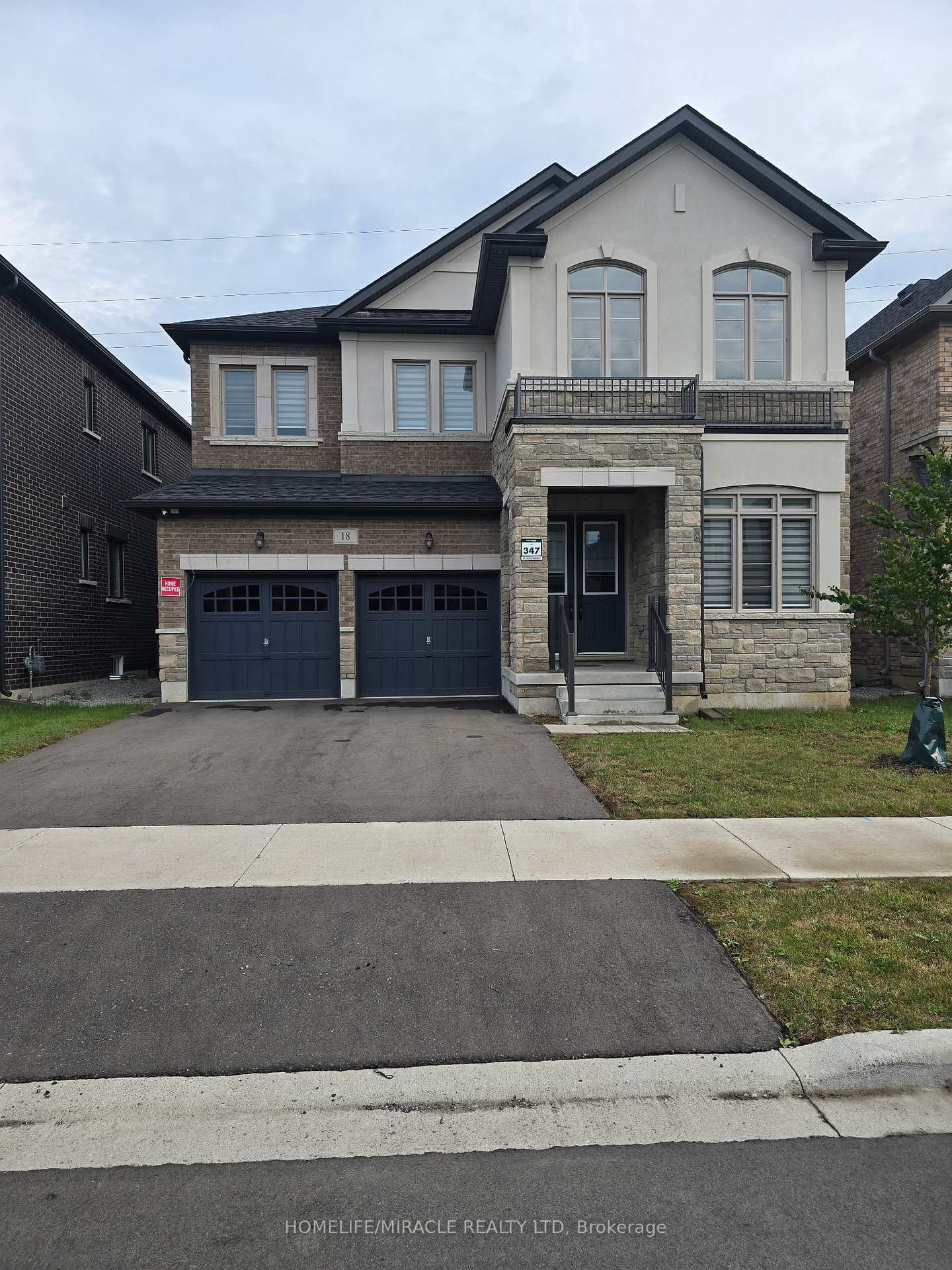 Photo 1 of 18 Cattail Crescent, Hamilton, Waterdown — HOMEH