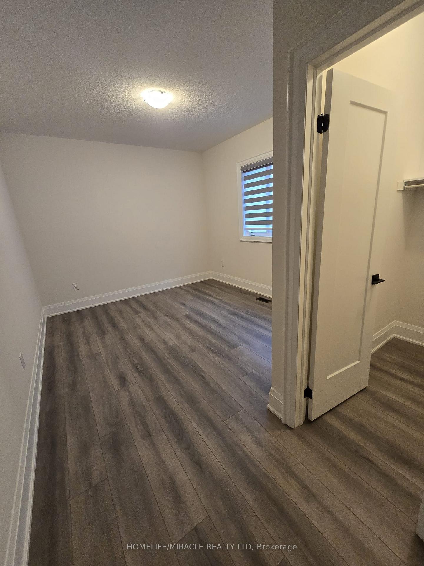 Photo 22 of 18 Cattail Crescent, Hamilton, Waterdown — HOMEH