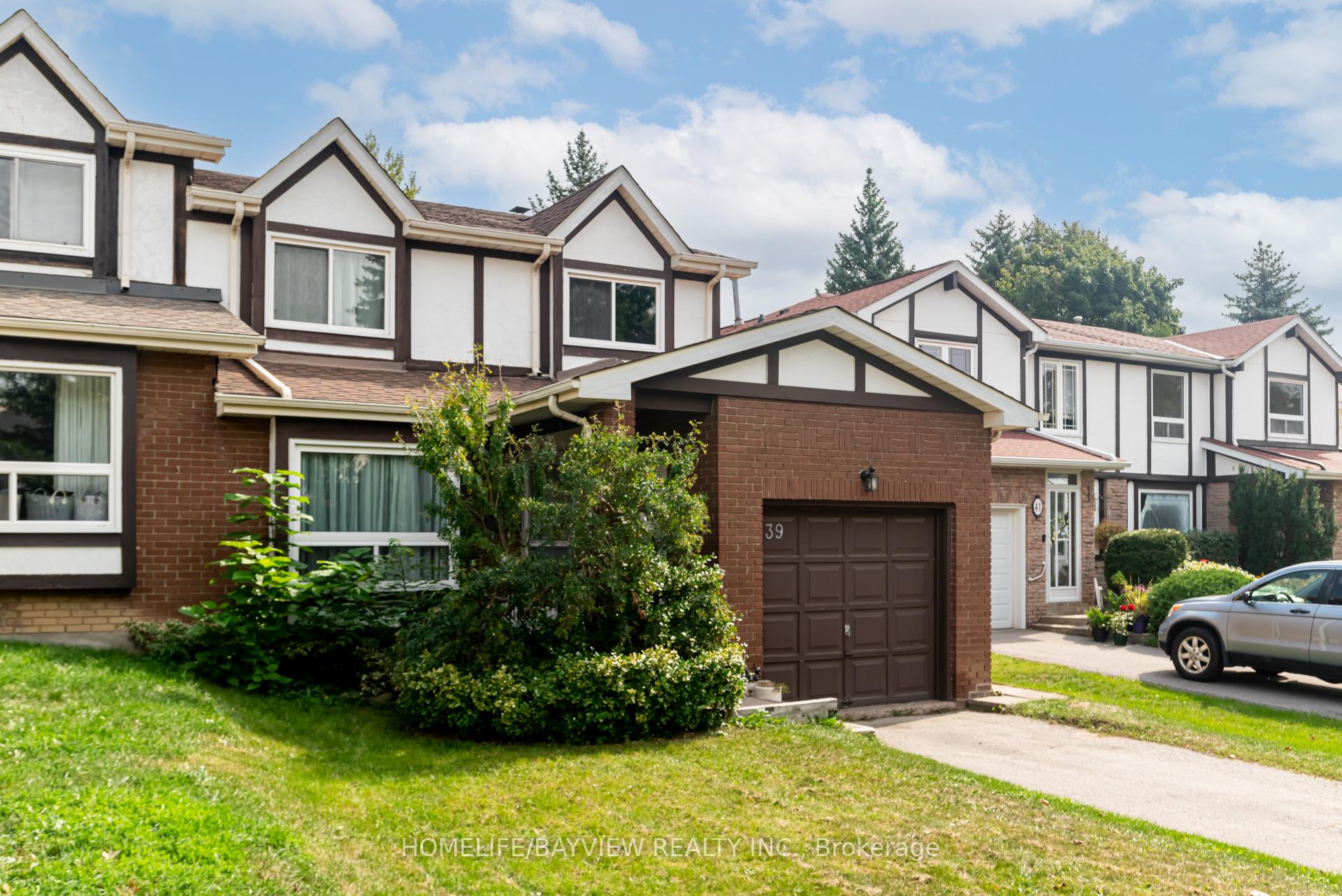 Photo 3 of 39 West Borough Street, Markham, Aileen-Willowbrook — HOMEH