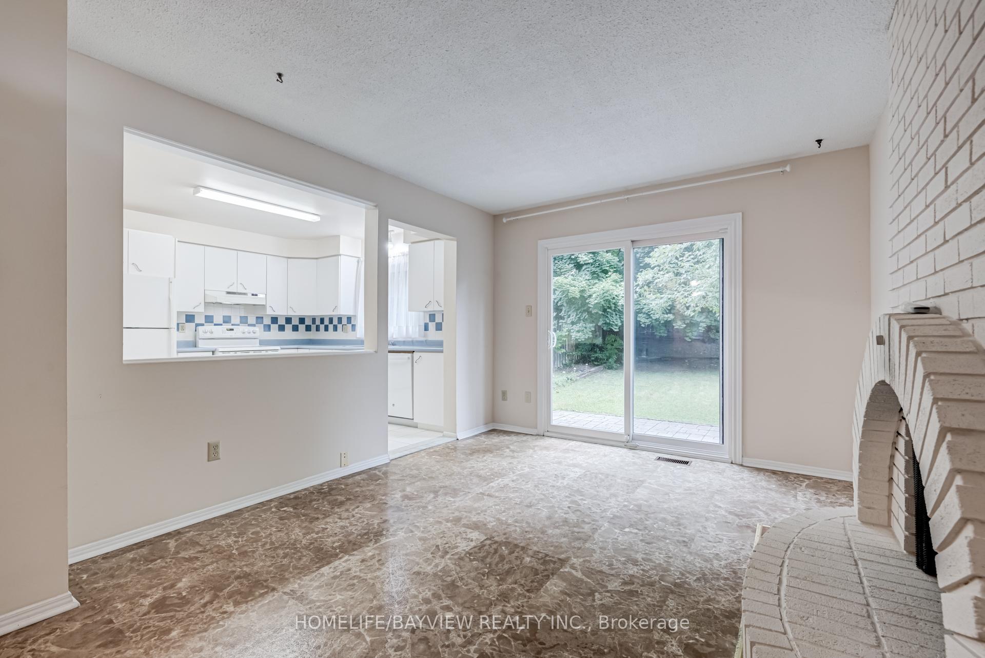 Photo 11 of 39 West Borough Street, Markham, Aileen-Willowbrook — HOMEH