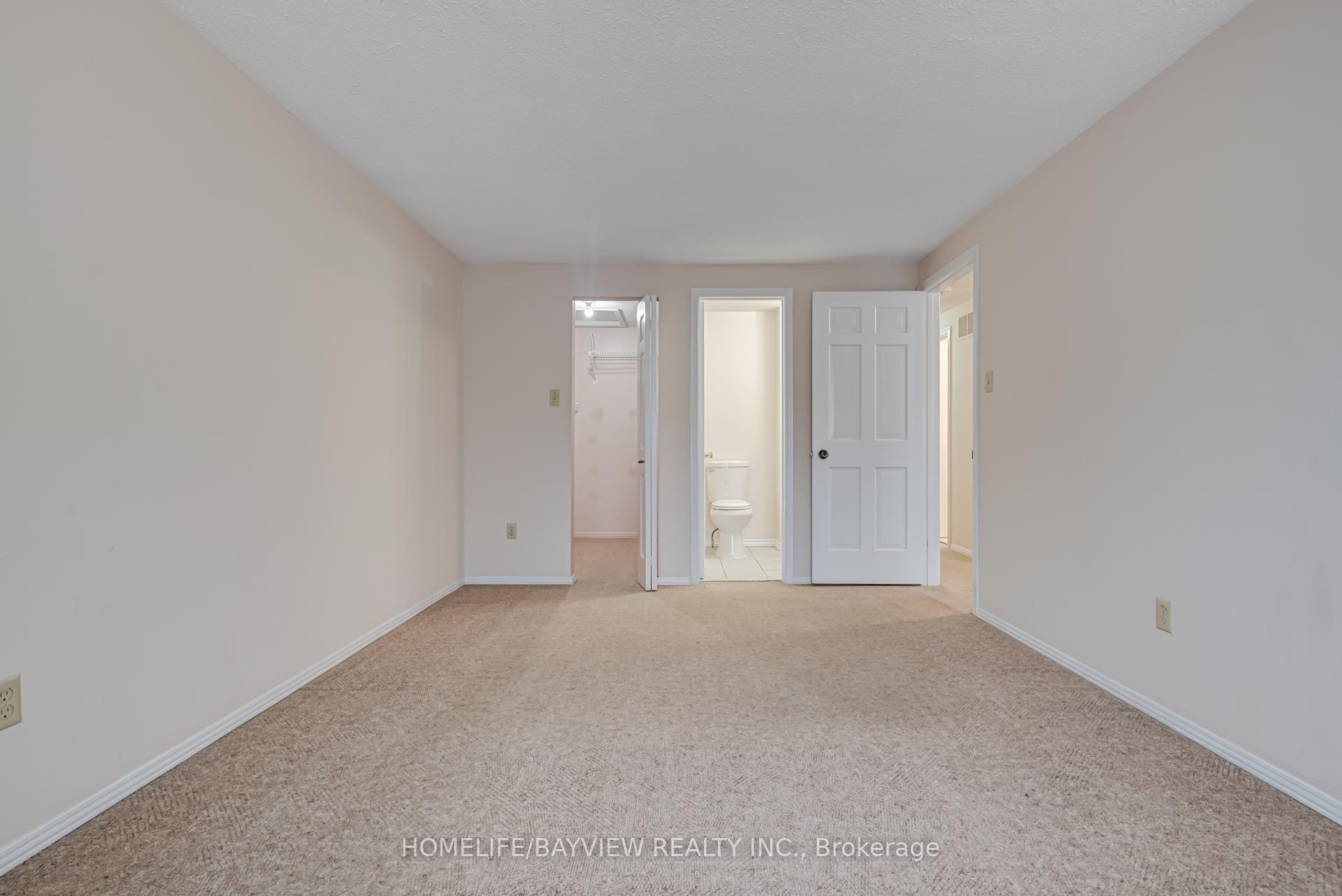Photo 14 of 39 West Borough Street, Markham, Aileen-Willowbrook — HOMEH