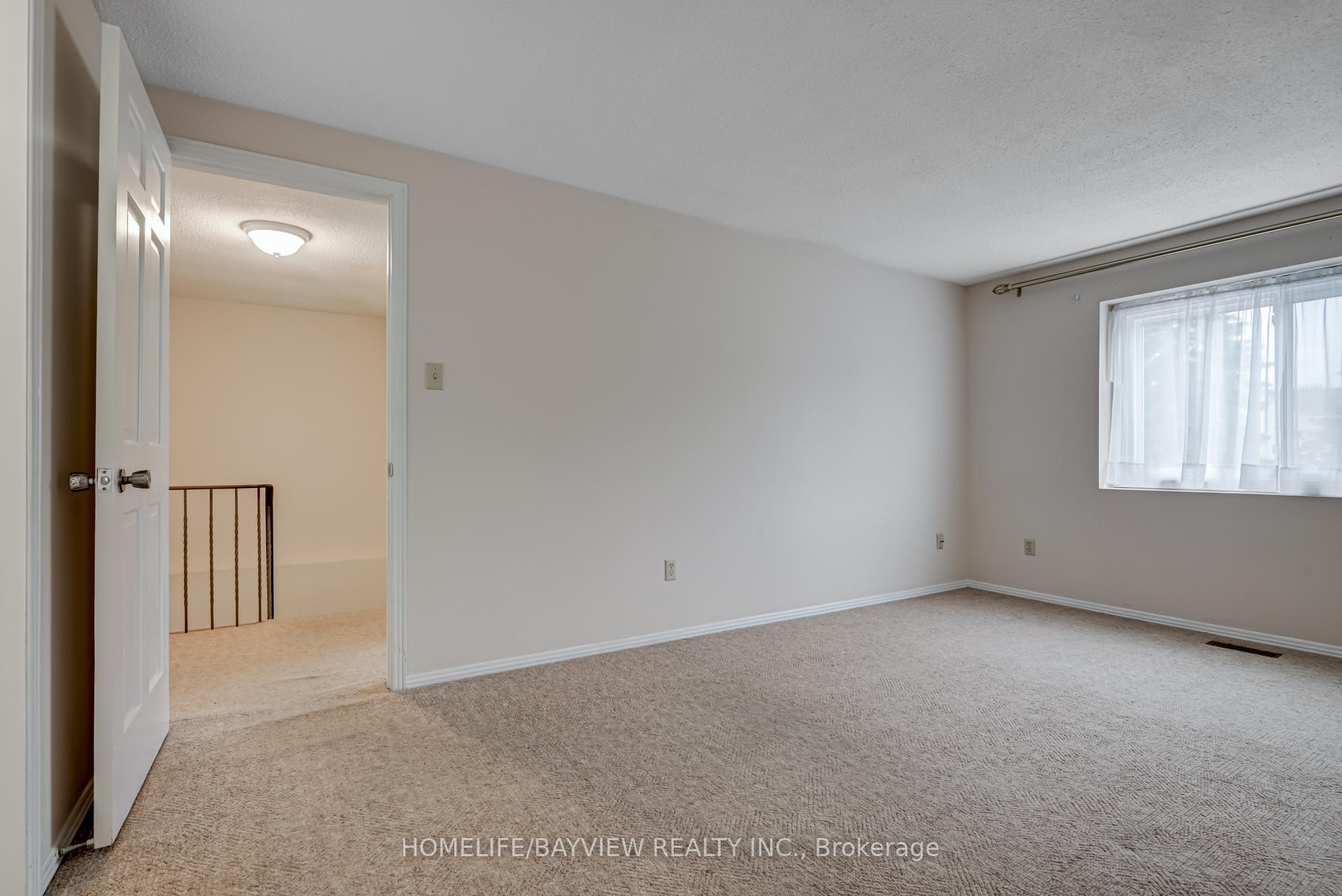 Photo 22 of 39 West Borough Street, Markham, Aileen-Willowbrook — HOMEH