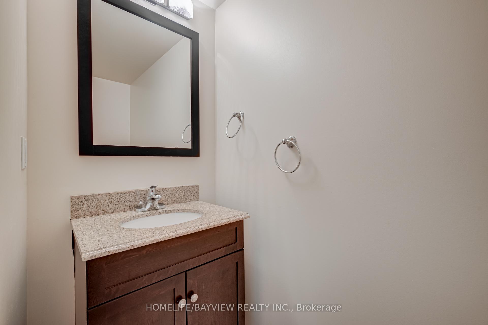 Photo 23 of 39 West Borough Street, Markham, Aileen-Willowbrook — HOMEH