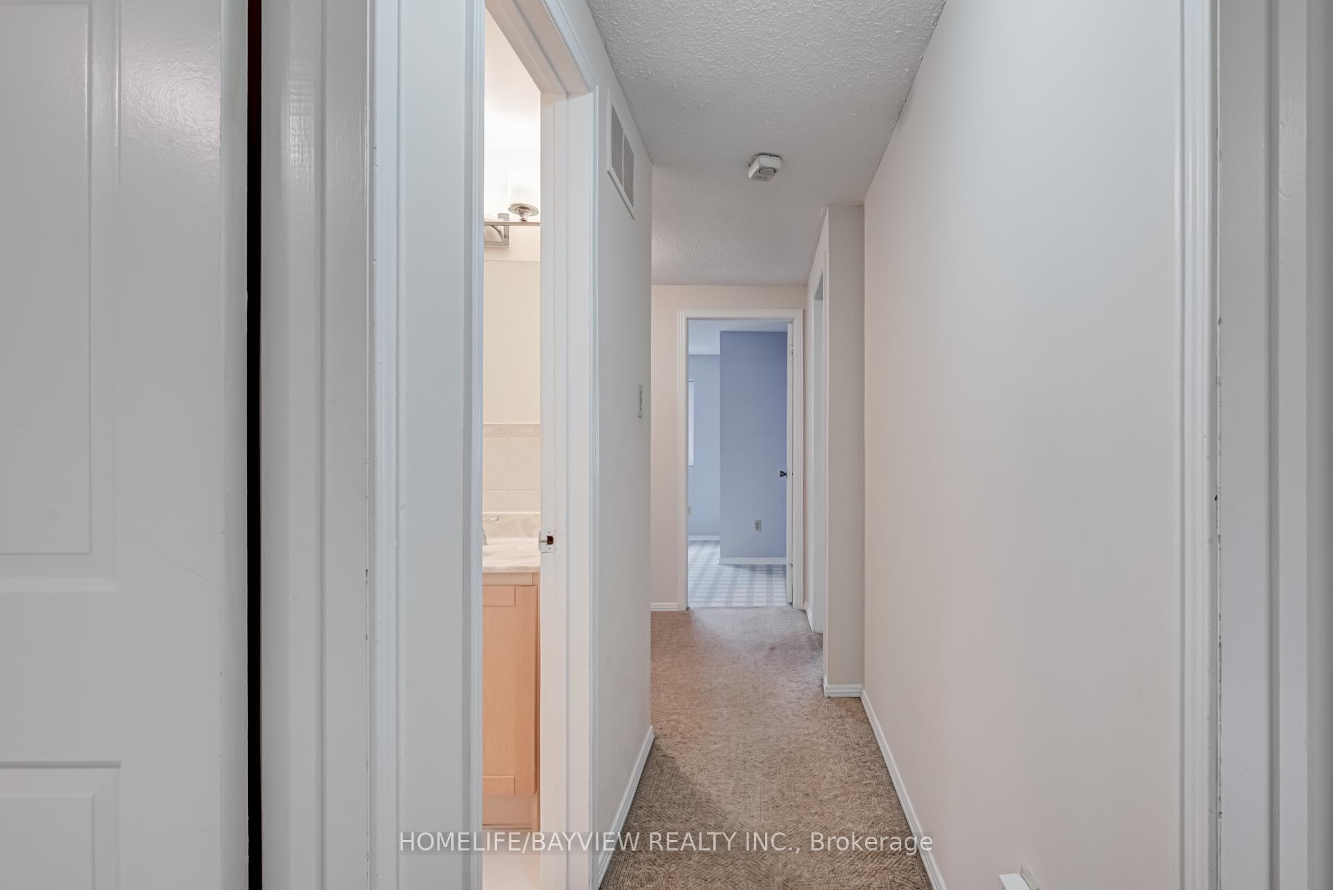 Photo 29 of 39 West Borough Street, Markham, Aileen-Willowbrook — HOMEH