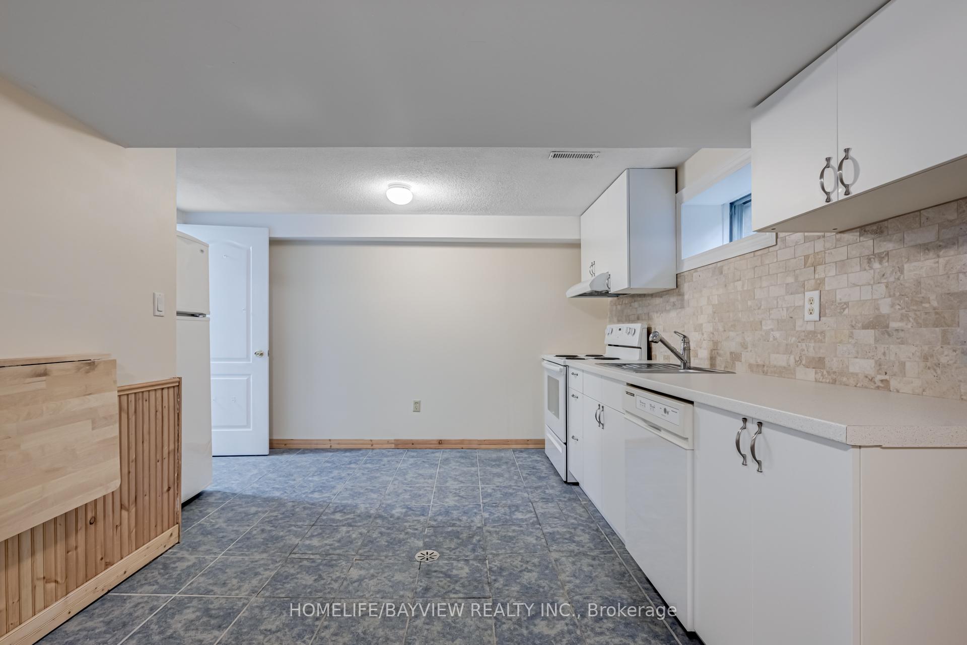Photo 38 of 39 West Borough Street, Markham, Aileen-Willowbrook — HOMEH