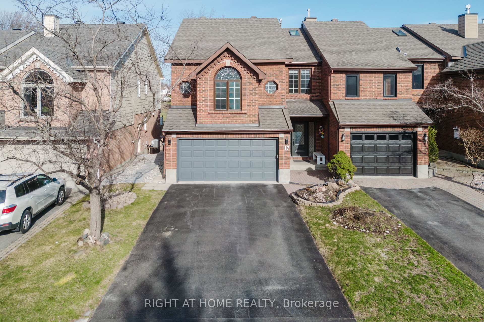 Photo 1 of 17 Windeyer Crescent E, Ottawa, Kanata - Kanata Lakes/Heritage Hills — HOMEH