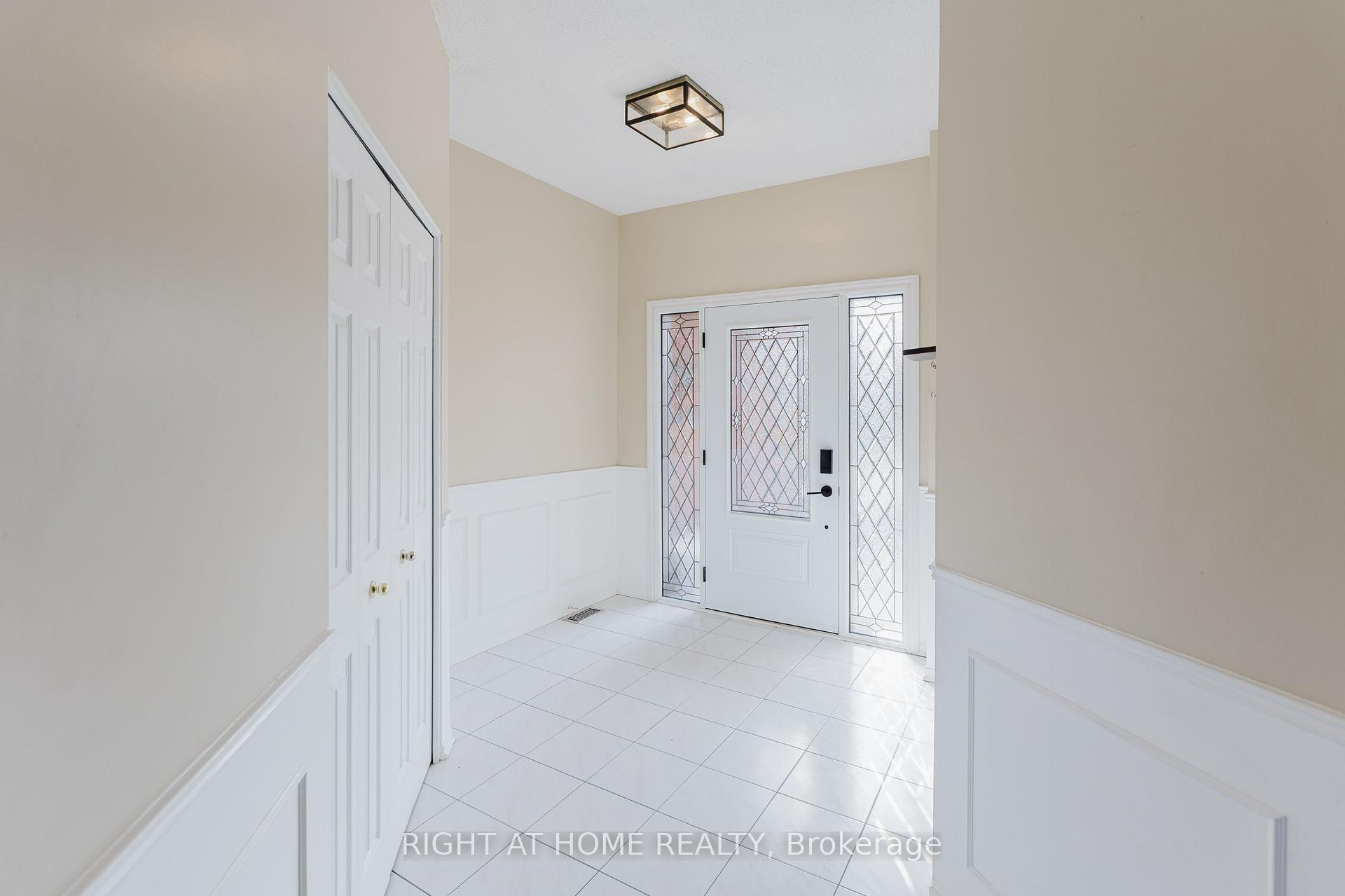 Photo 6 of 17 Windeyer Crescent E, Ottawa, Kanata - Kanata Lakes/Heritage Hills — HOMEH