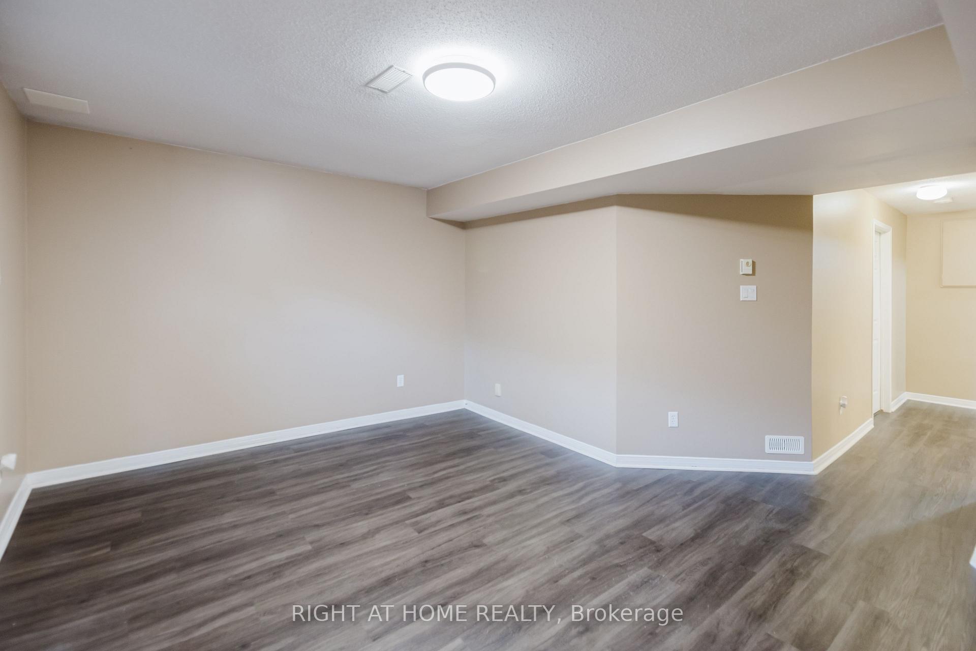 Photo 35 of 17 Windeyer Crescent E, Ottawa, Kanata - Kanata Lakes/Heritage Hills — HOMEH