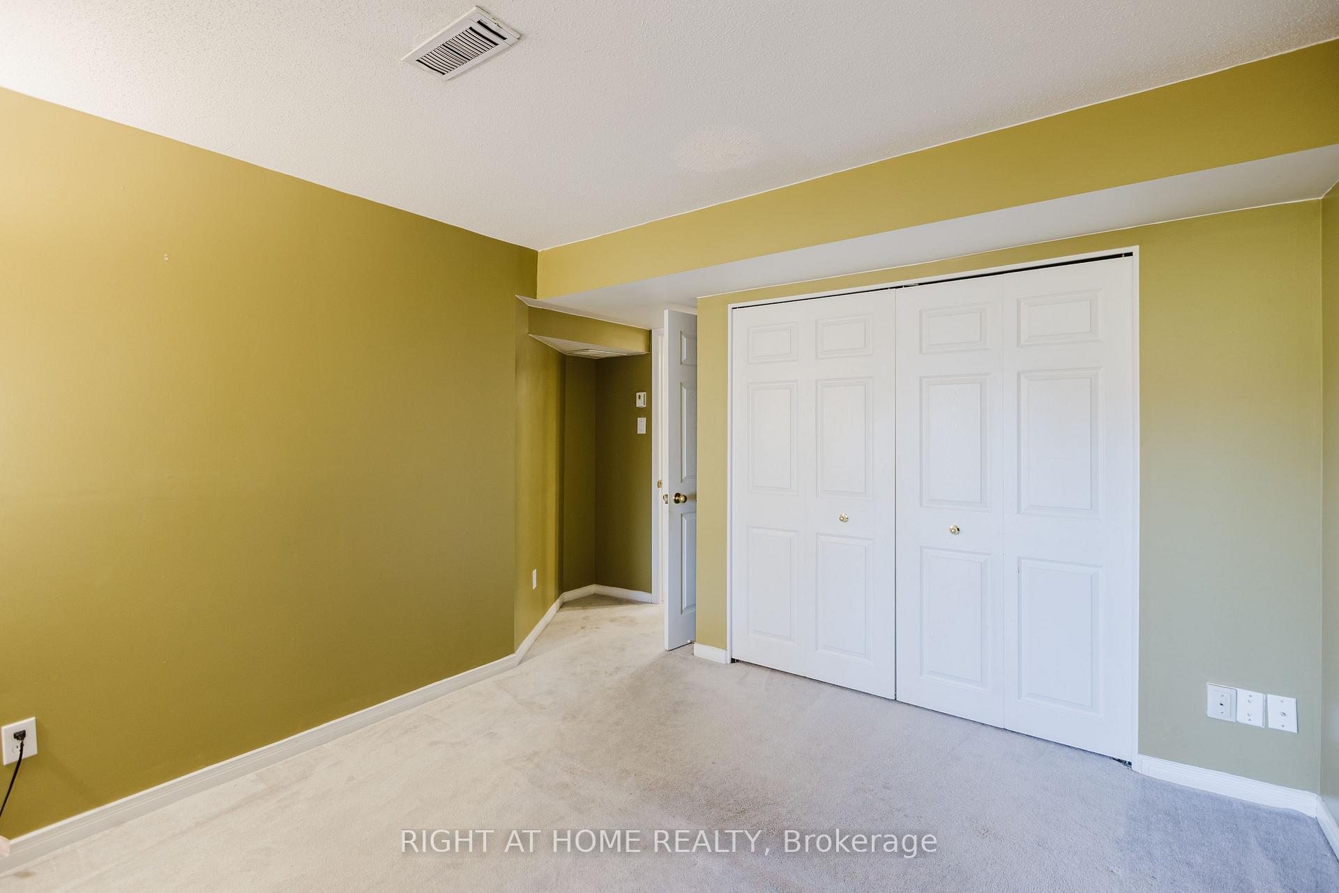 Photo 37 of 17 Windeyer Crescent E, Ottawa, Kanata - Kanata Lakes/Heritage Hills — HOMEH