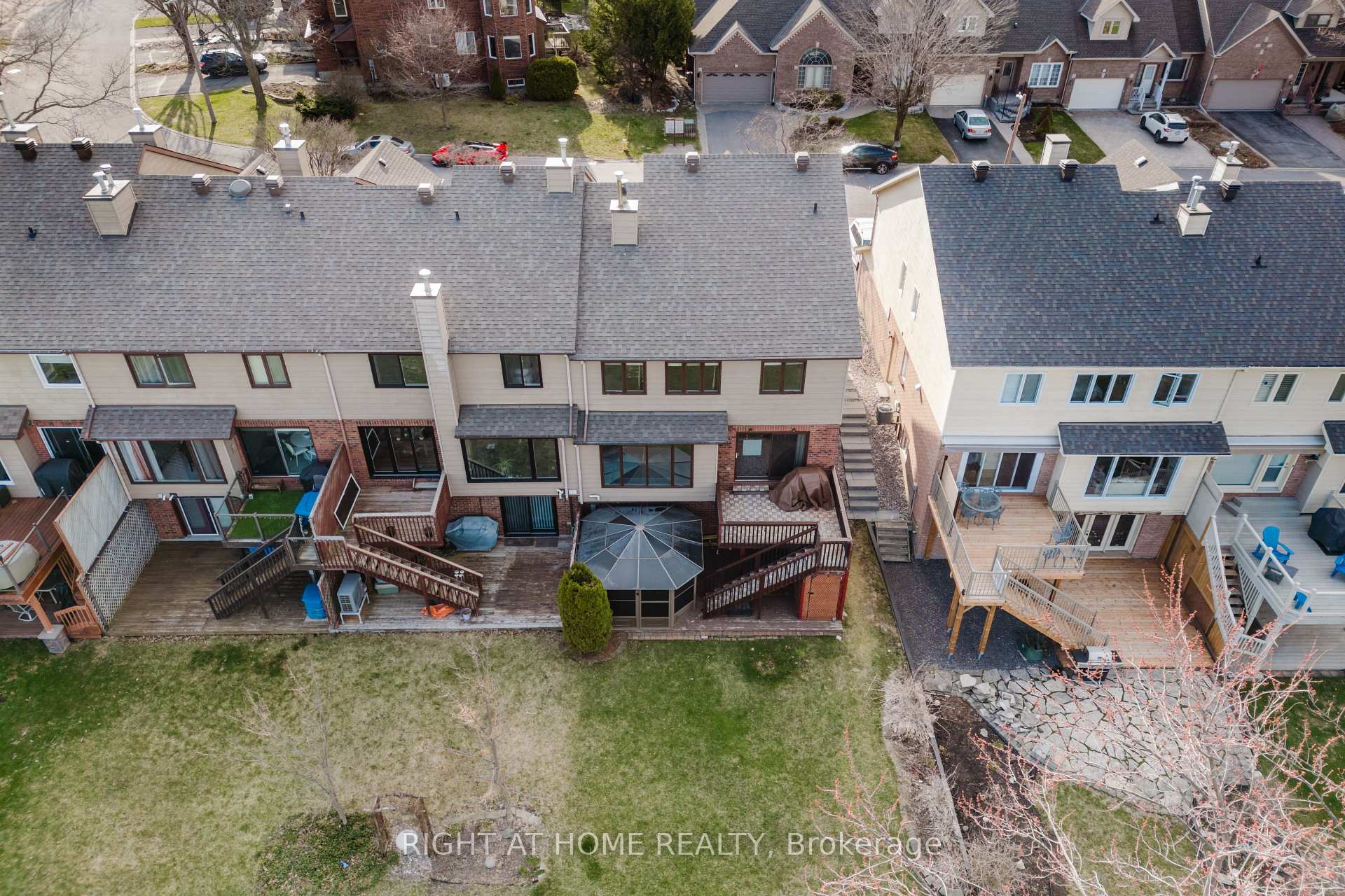 Photo 44 of 17 Windeyer Crescent E, Ottawa, Kanata - Kanata Lakes/Heritage Hills — HOMEH