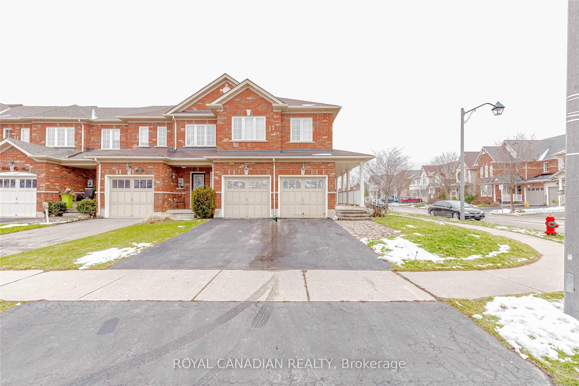 Photo 1 of 52 Blue Sky Trail, Hamilton, Waterdown — HOMEH