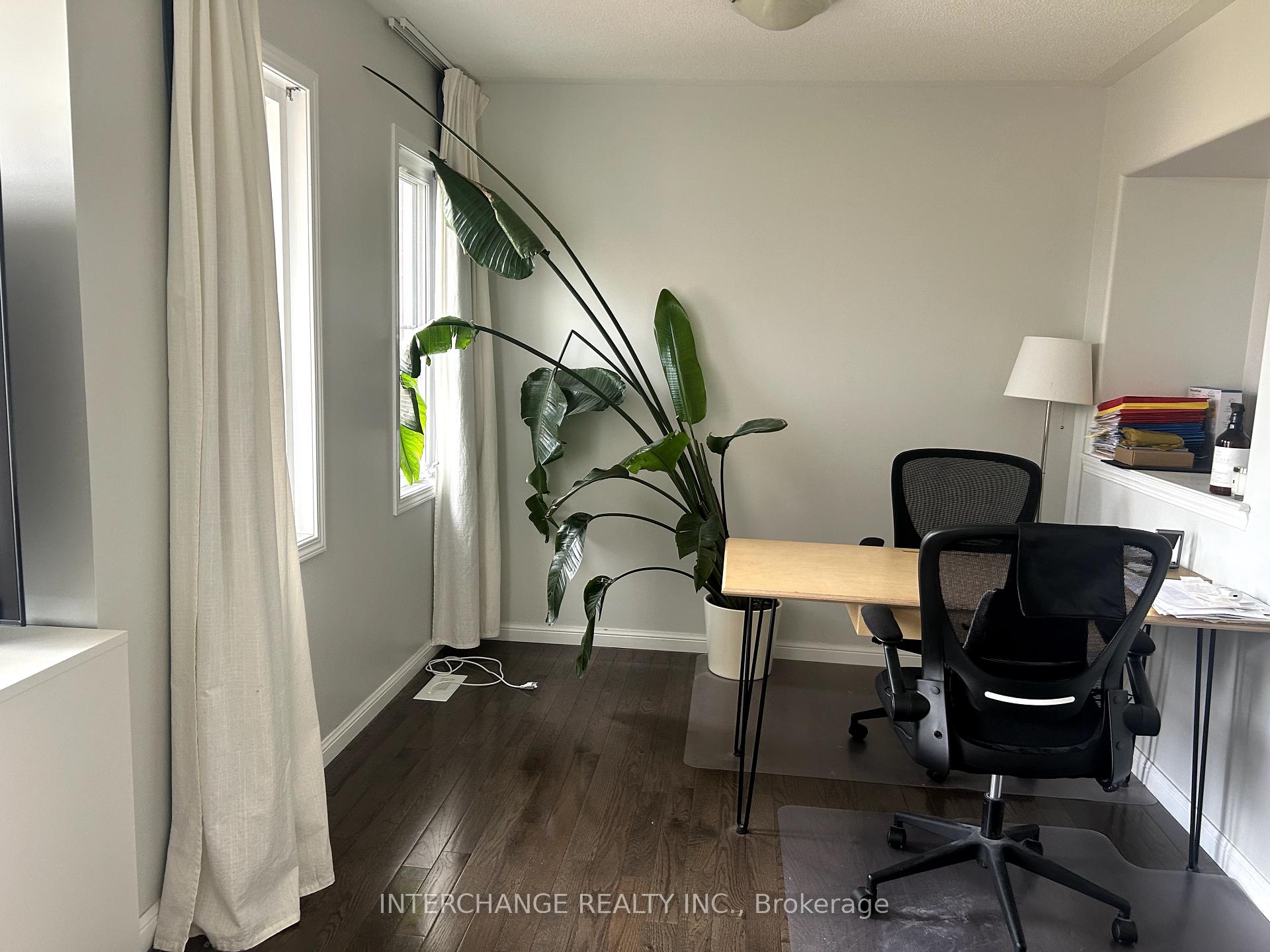 Photo 22 of 310 Gas Lamp Lane, Markham, Cornell — HOMEH