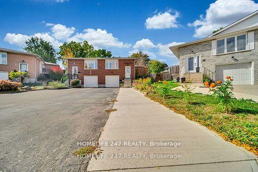 Front of 86 Old Huron Court