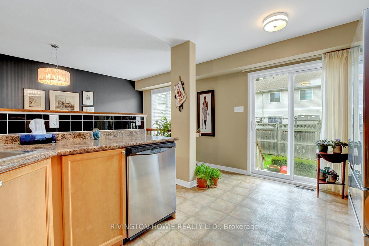 Photo 11 of 631 Aberfoyle Circle, Ottawa, Kanata - Morgan's Grant/South March — HOMEH